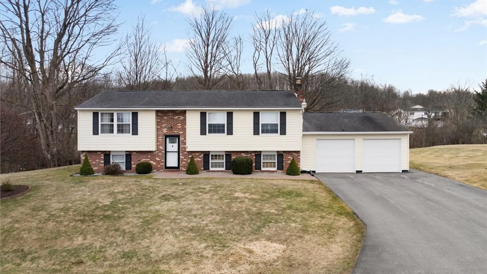 Property at 2 Clintonview Road, New Hartford, NY 13413 2