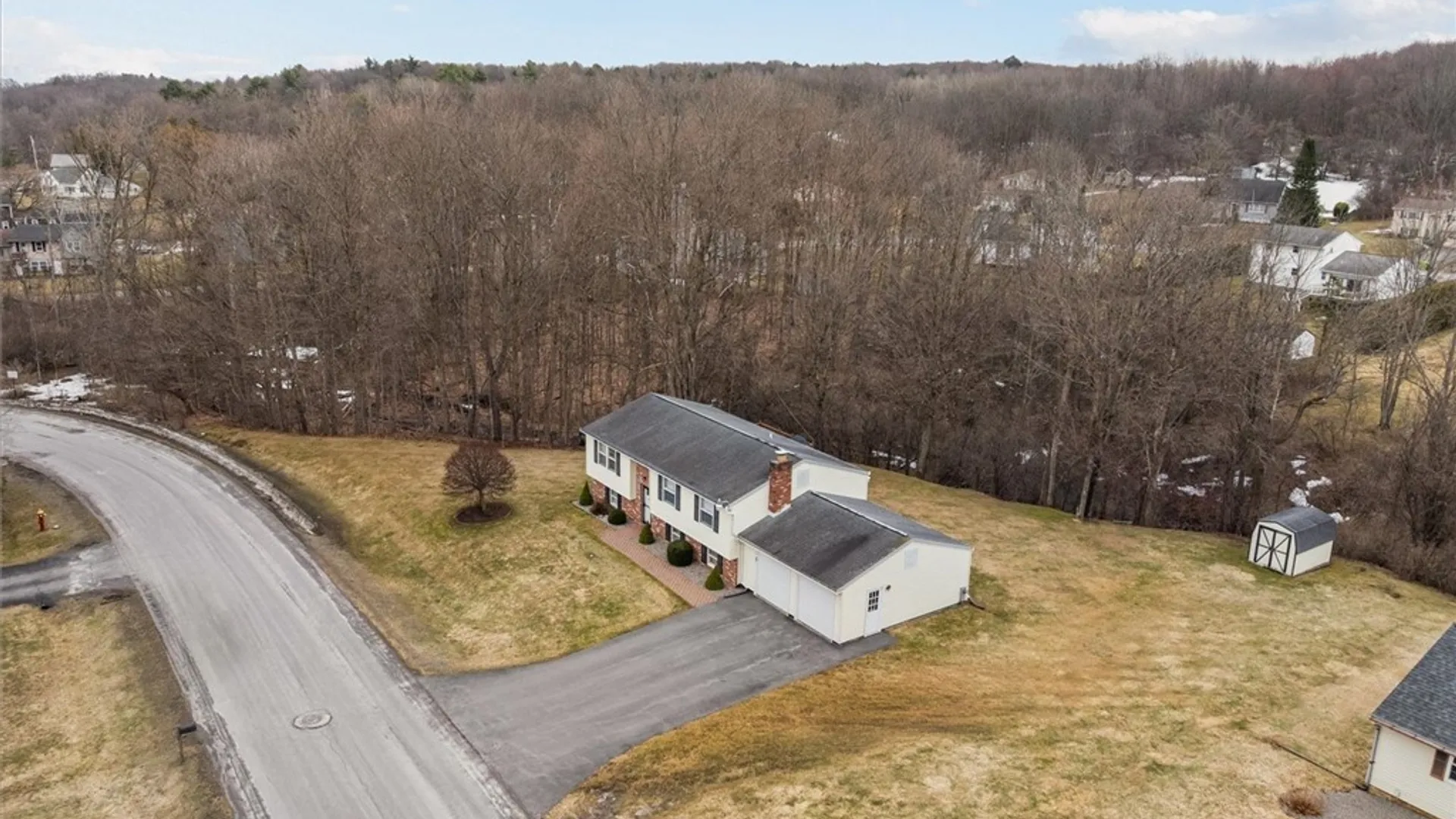 Property at 2 Clintonview Road, New Hartford, NY 13413 32