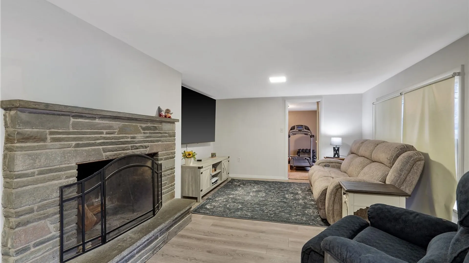 Property at 27 Lynacres Boulevard, DeWitt, NY 13066 34