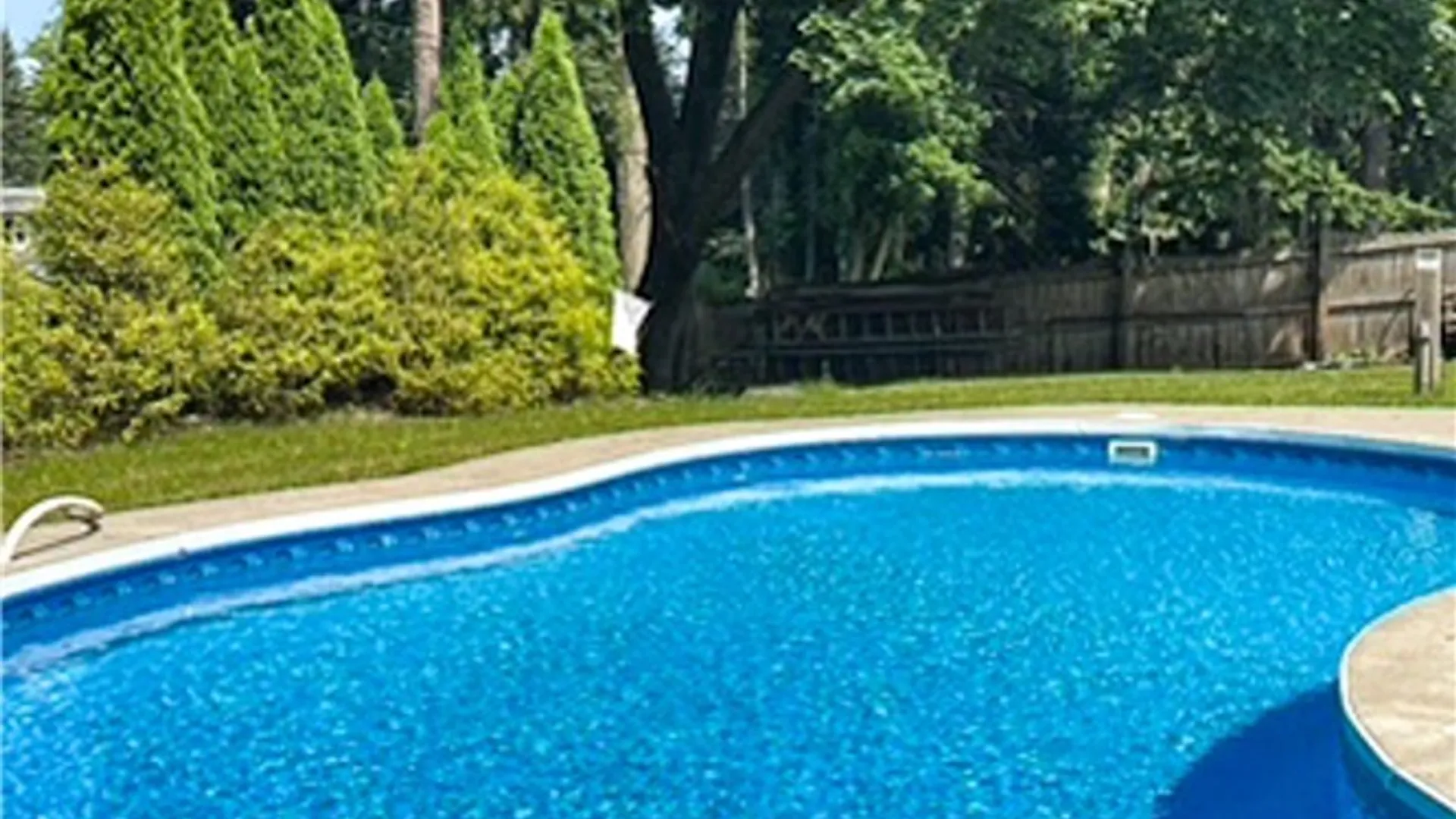 Property at 27 Lynacres Boulevard, DeWitt, NY 13066 42