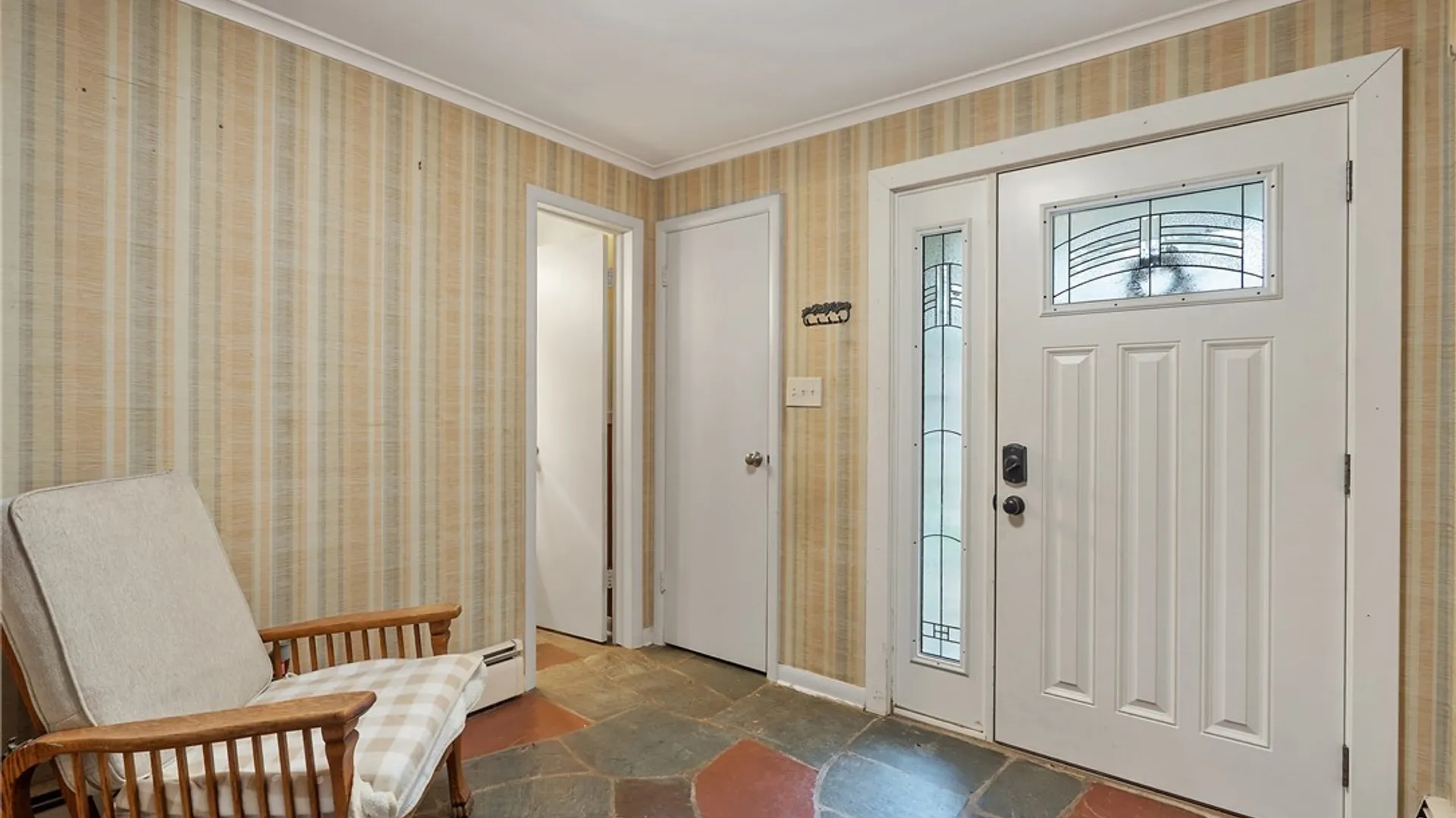 Property at 27 Lynacres Boulevard, DeWitt, NY 13066 5