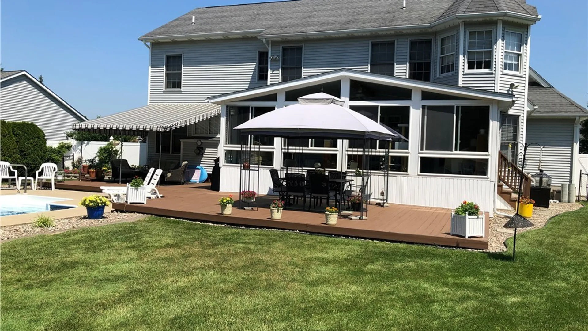 Property at 4580 Ridgeview Drive, Pendleton, NY 14120 5