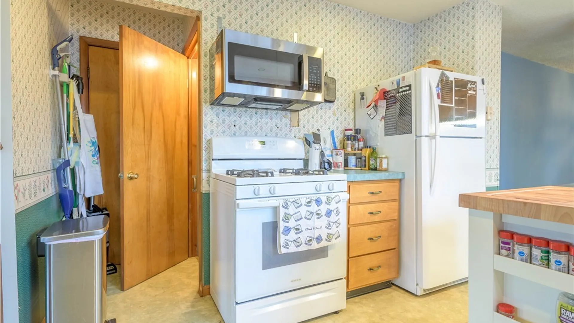 Property at 452 Broadwell Avenue, Fulton, NY 13069 44