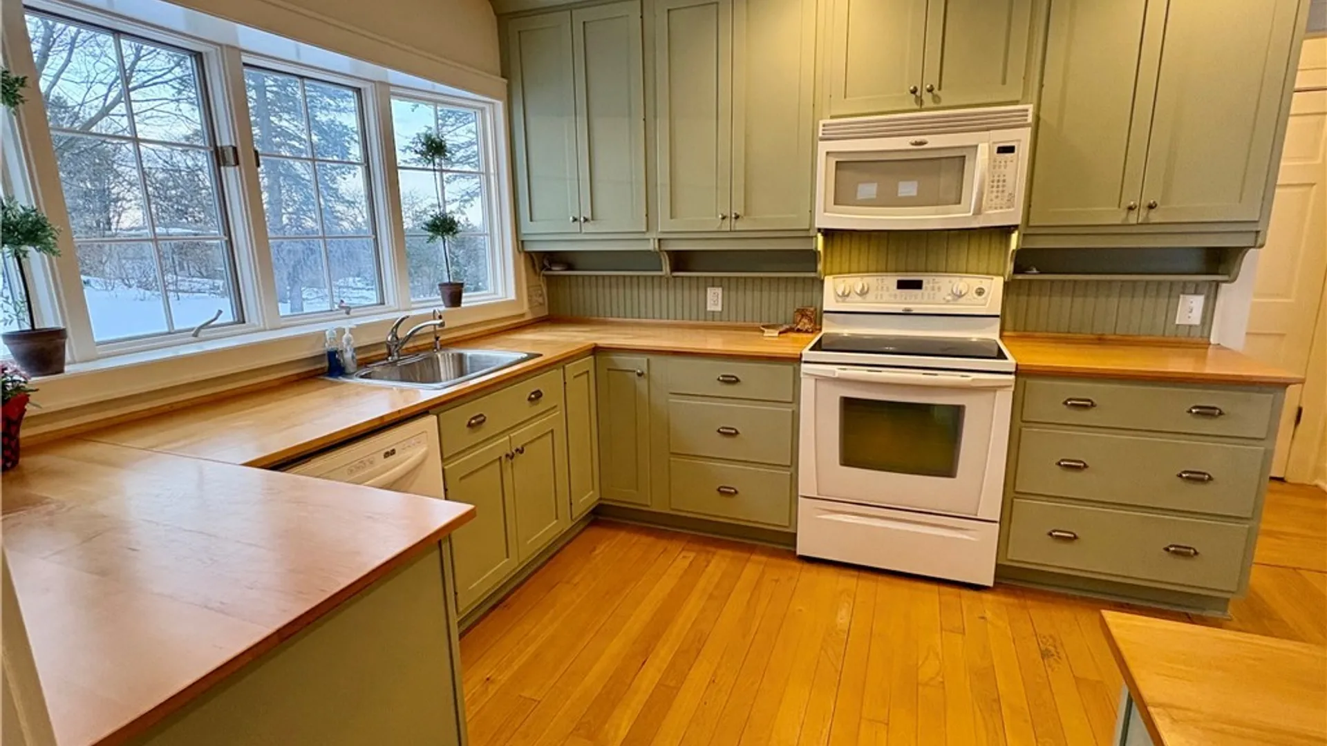 Property at 206 Edgemont Drive, Syracuse, NY 13214 20