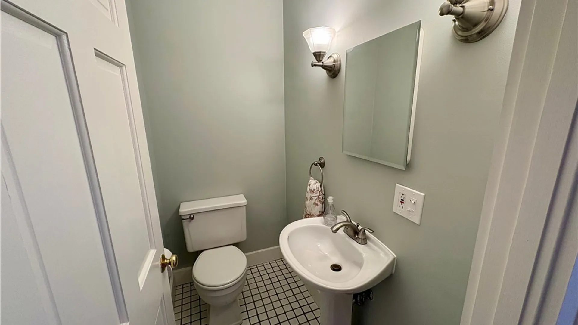 Property at 206 Edgemont Drive, Syracuse, NY 13214 27