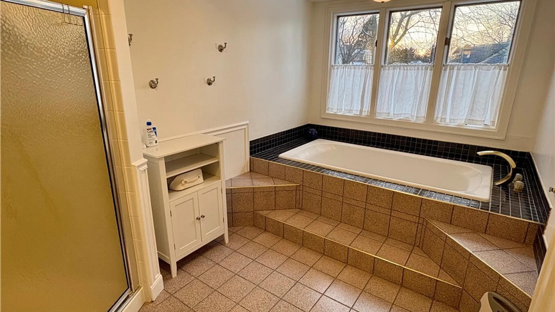 Property at 206 Edgemont Drive, Syracuse, NY 13214 34