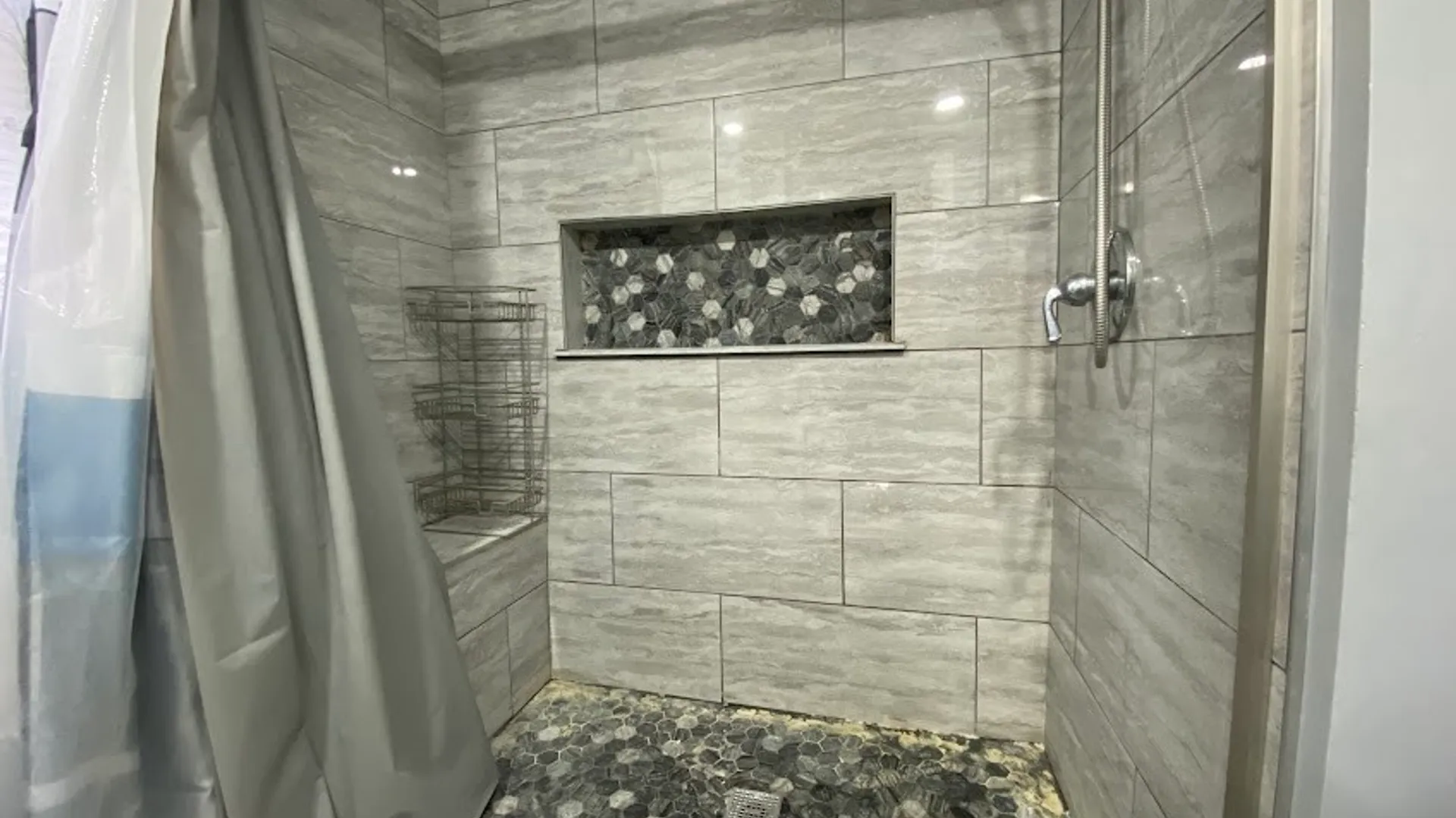Property at 842 Flower City Park, Rochester, NY 14615 30