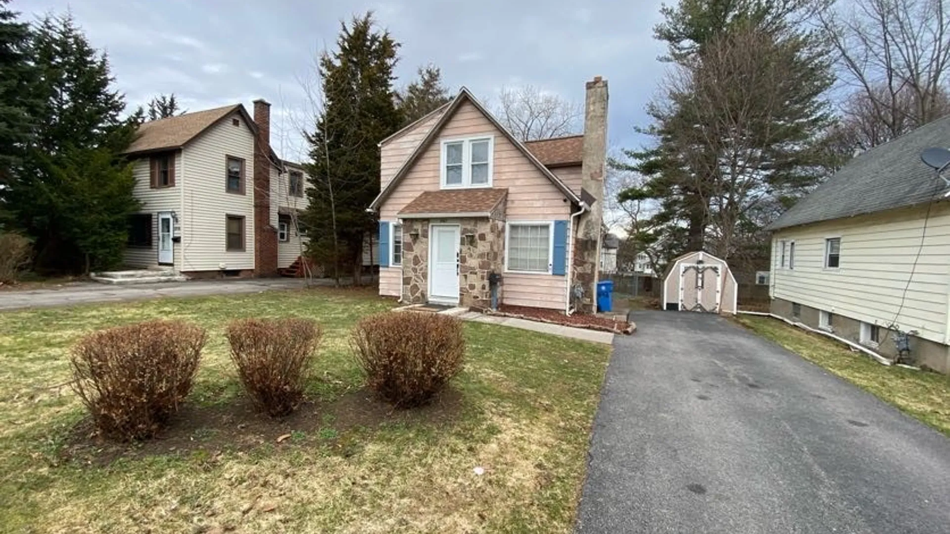Property at 842 Flower City Park, Rochester, NY 14615 7