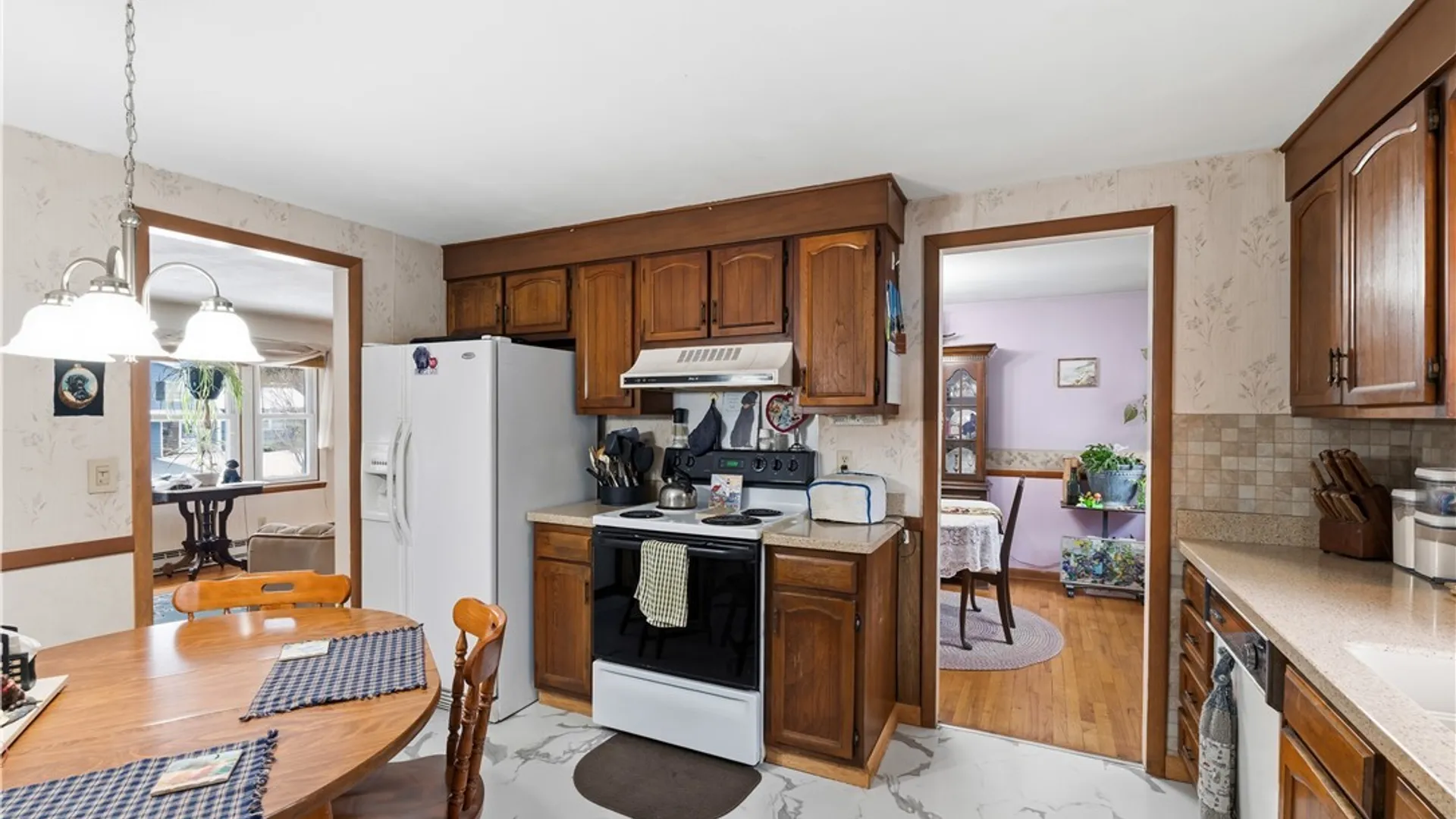 Property at 112 Merriwether Drive, Camillus, NY 13219 13