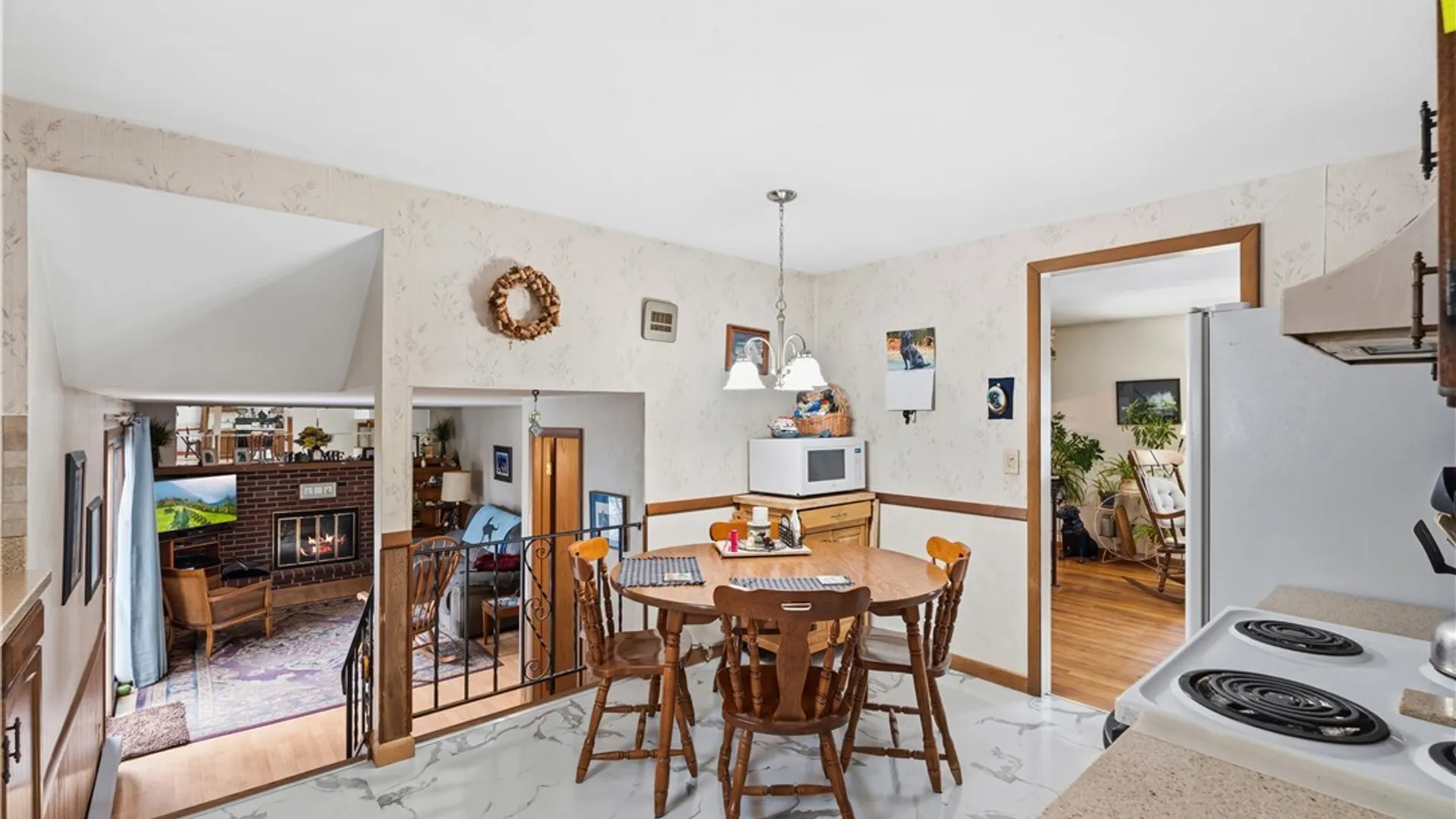 Property at 112 Merriwether Drive, Camillus, NY 13219 15