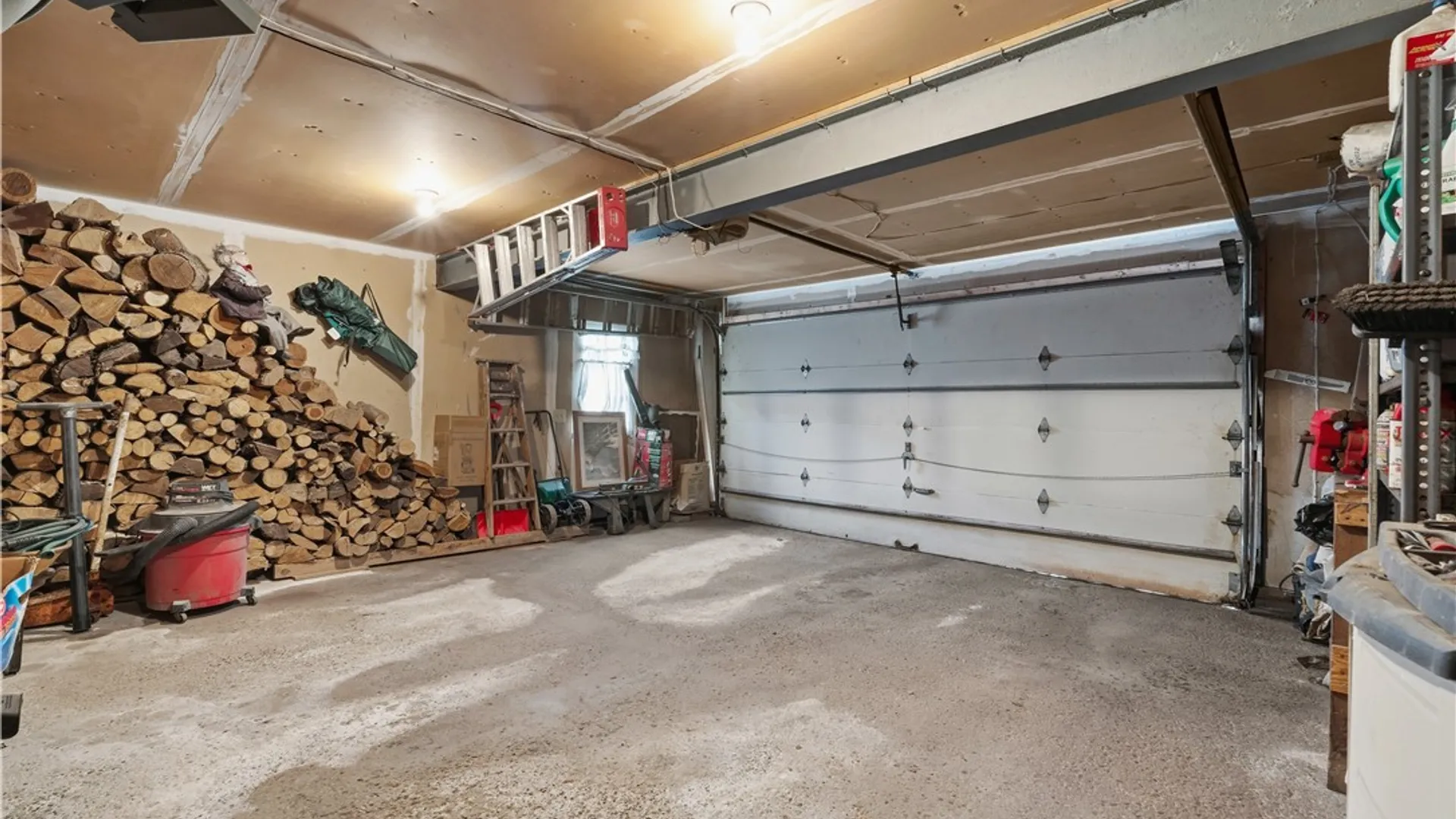 Property at 112 Merriwether Drive, Camillus, NY 13219 36