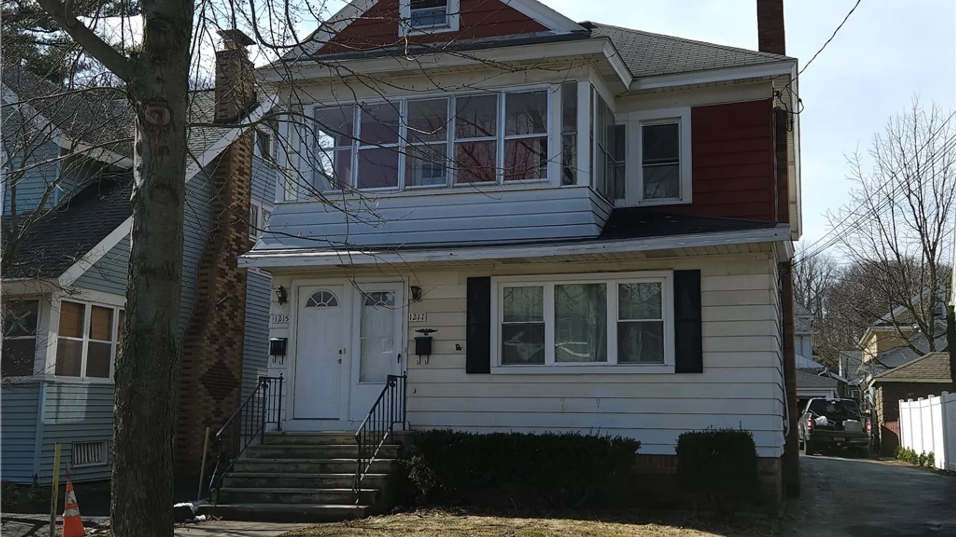Property at 1215 Oak Street, Syracuse, NY 13203 3