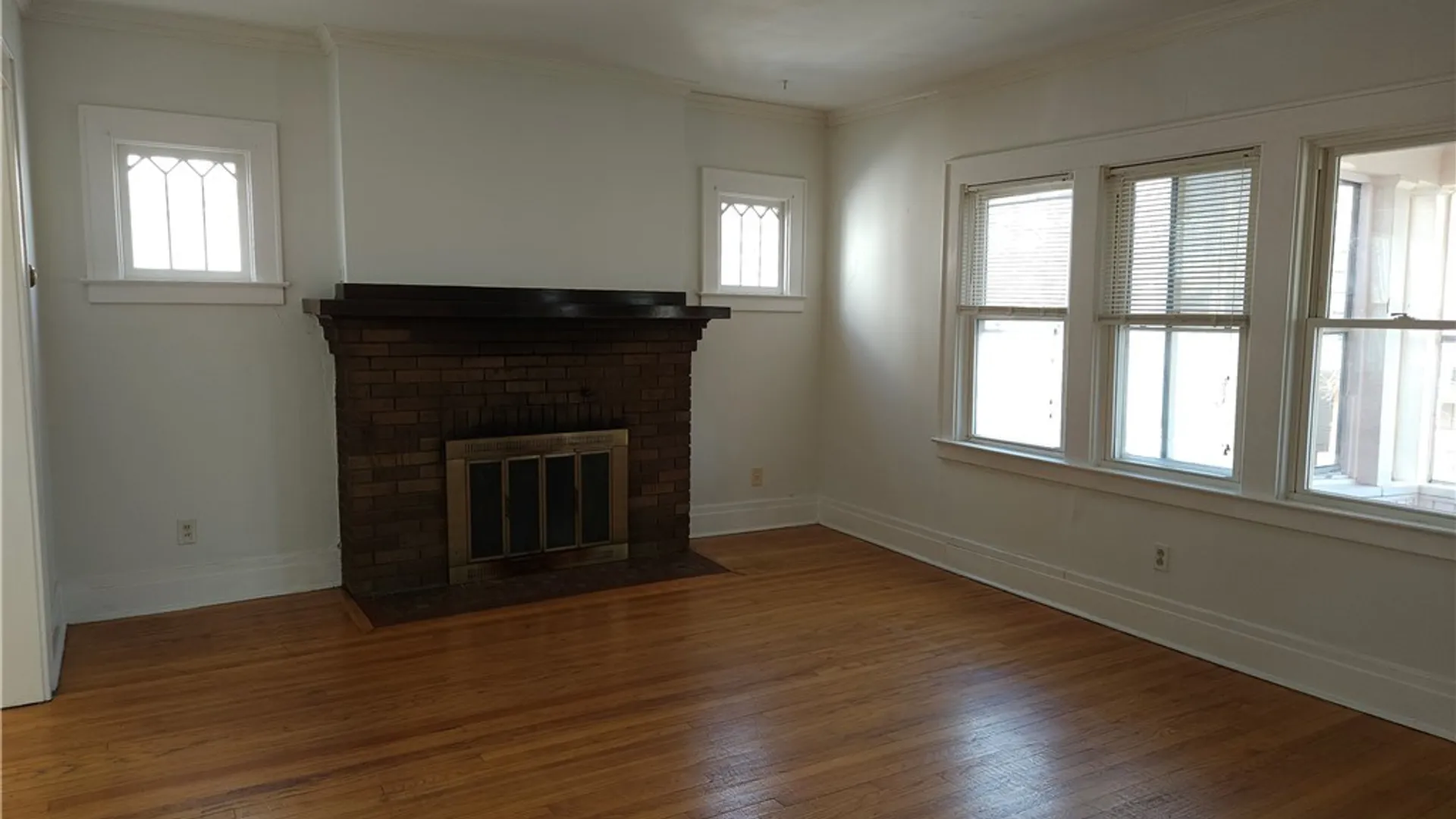 Property at 1215 Oak Street, Syracuse, NY 13203 4