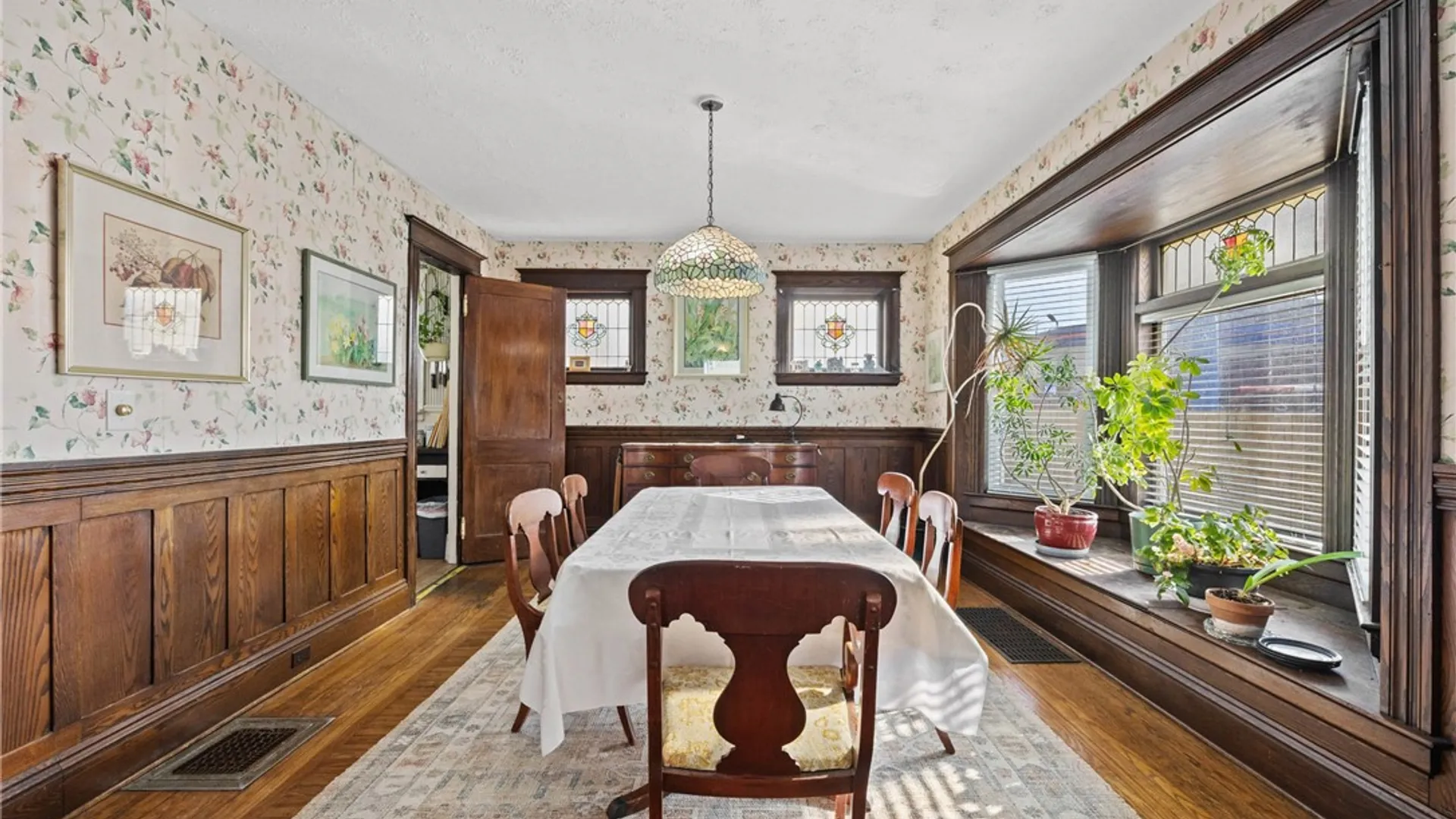 Property at 21 Kenilworth Terrace, Rochester, NY 14605 14