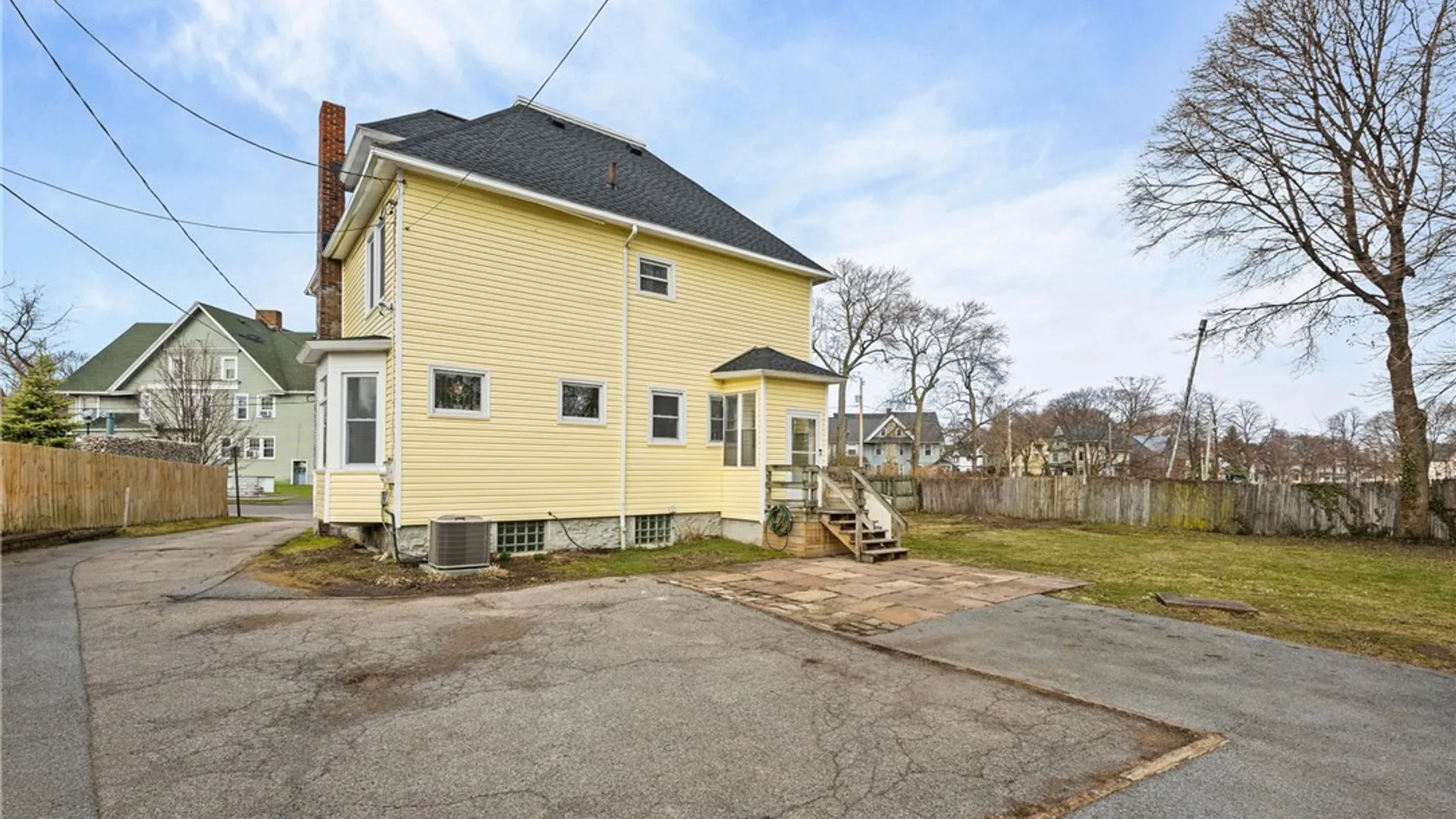 Property at 21 Kenilworth Terrace, Rochester, NY 14605 3