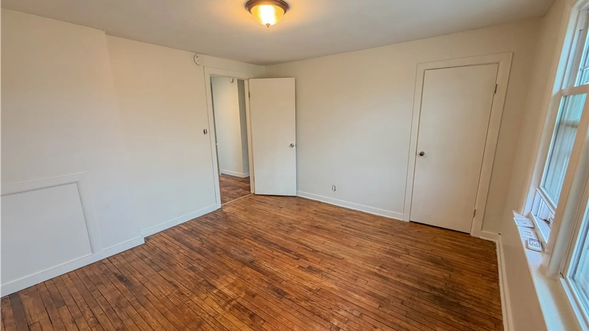 Property at 221 Evergreen Pl, Cheektowaga, NY 14225 13