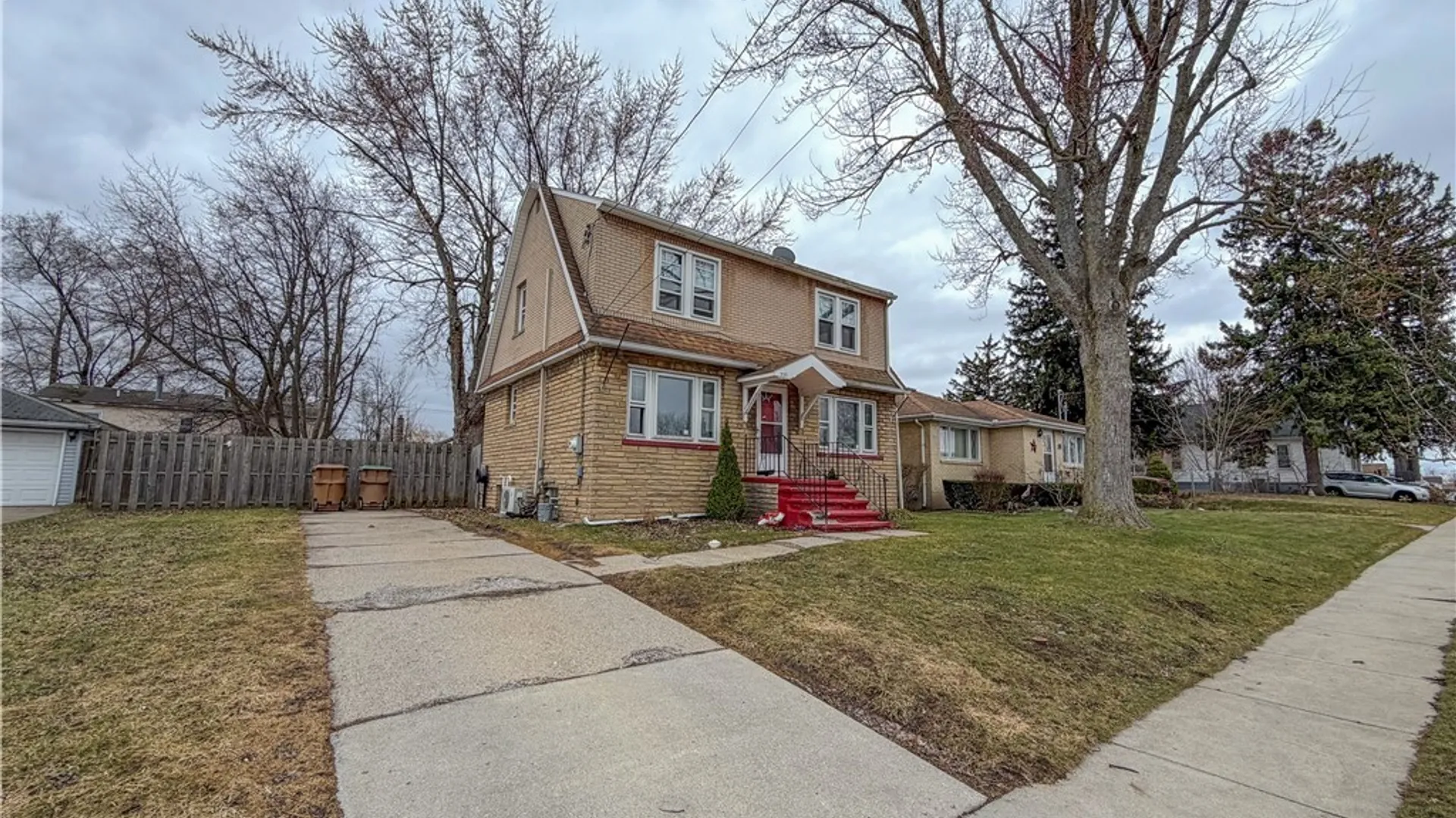 Property at 221 Evergreen Pl, Cheektowaga, NY 14225 2