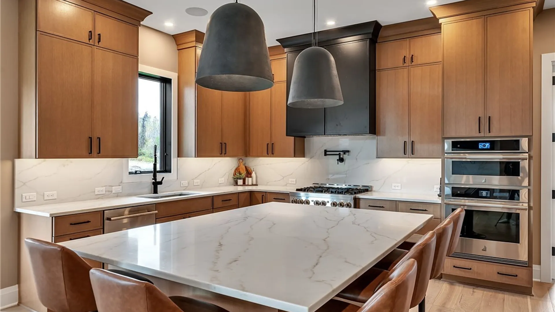 Property at 9797 Longleaf, Clarence, NY 14031 12