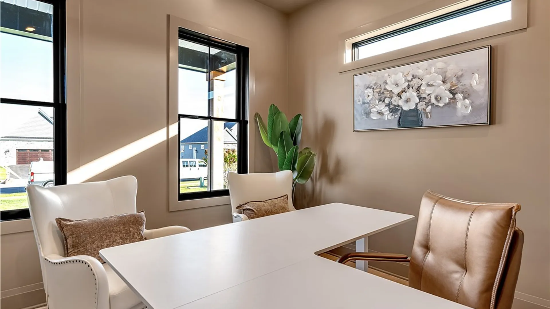 Property at 9797 Longleaf, Clarence, NY 14031 4