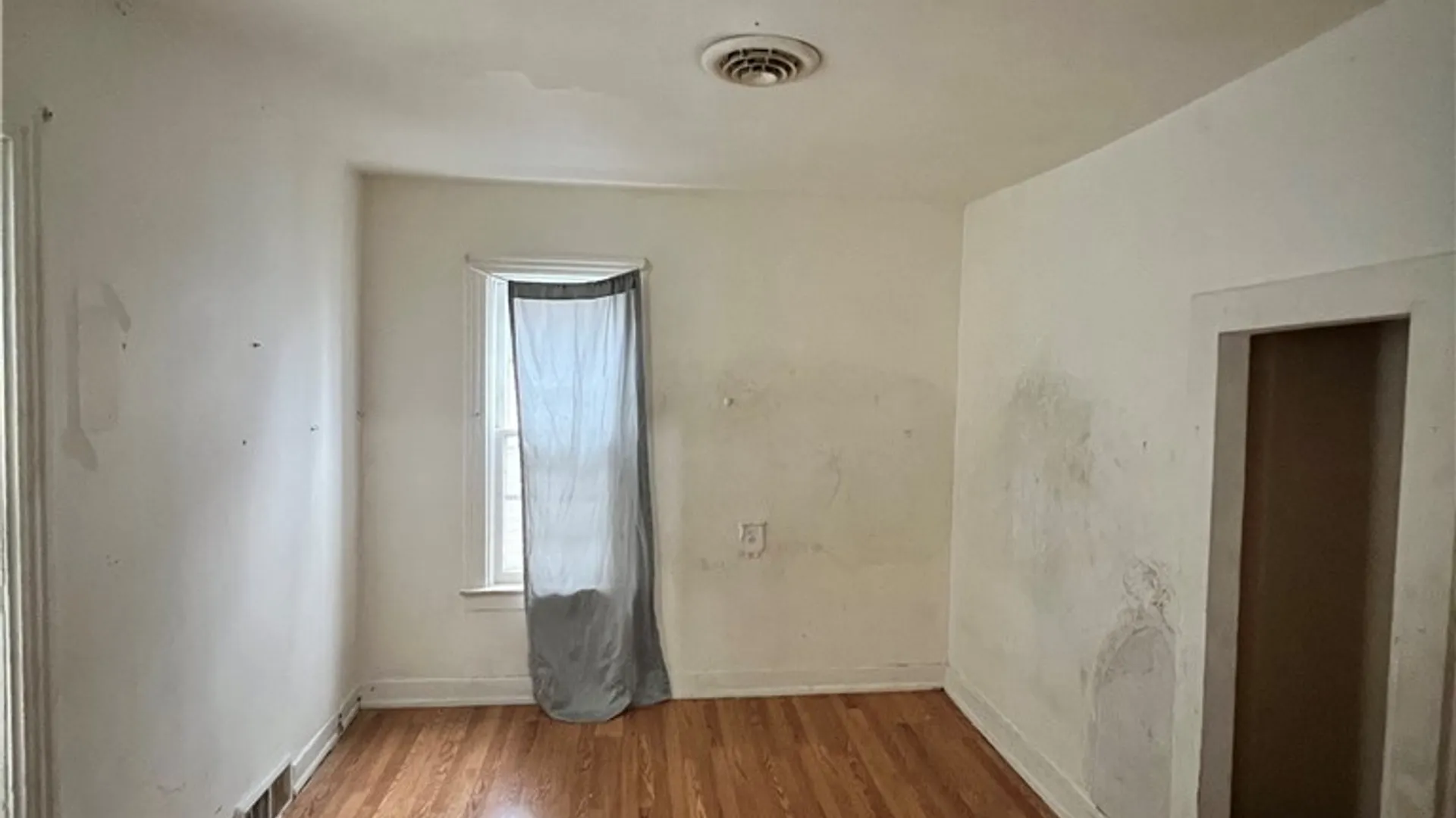 Property at 34 Auchinvole Avenue, Buffalo, NY 14213 11