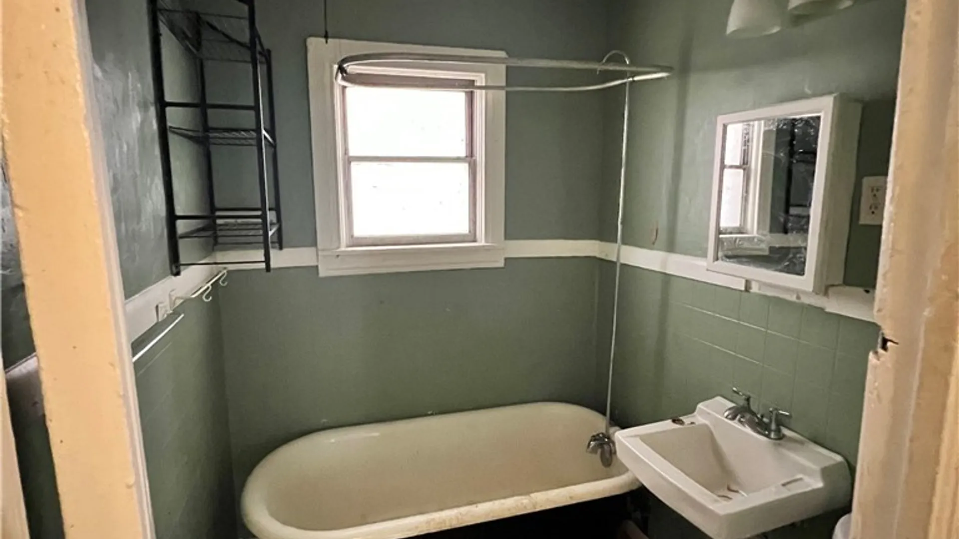 Property at 34 Auchinvole Avenue, Buffalo, NY 14213 13
