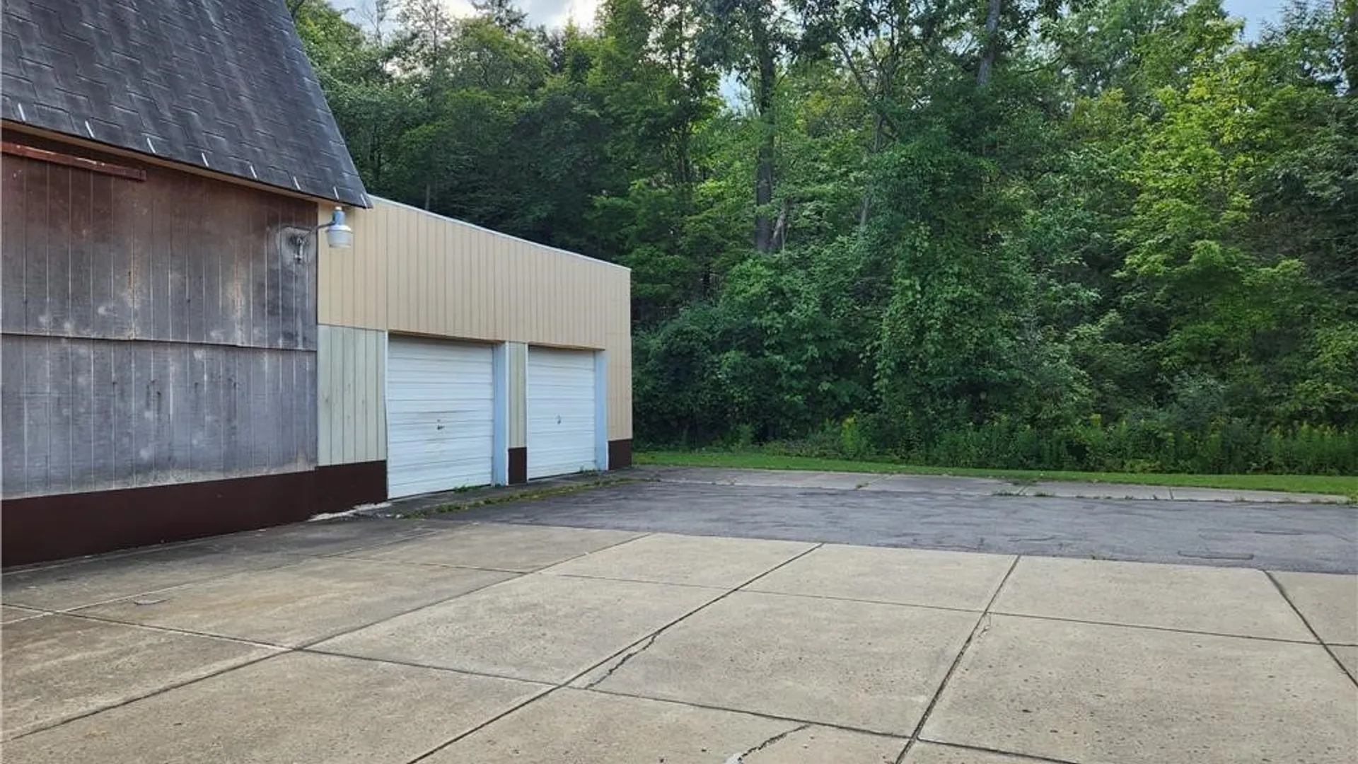 Property at 8845 County, Amherst, NY 14051 26