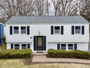 Property at 17 Saveria Drive, Parma, NY 14468