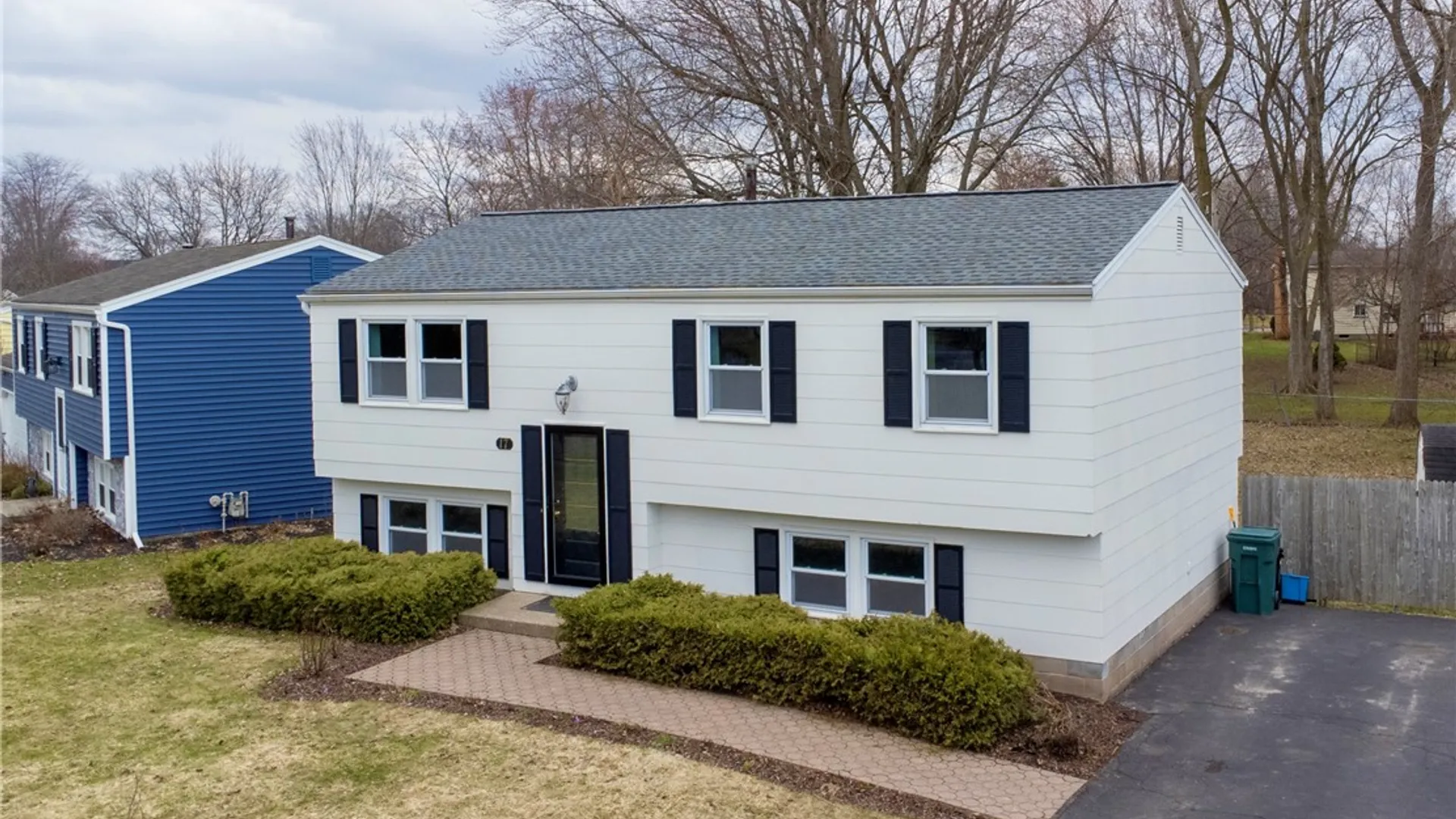 Property at 17 Saveria Drive, Parma, NY 14468 3