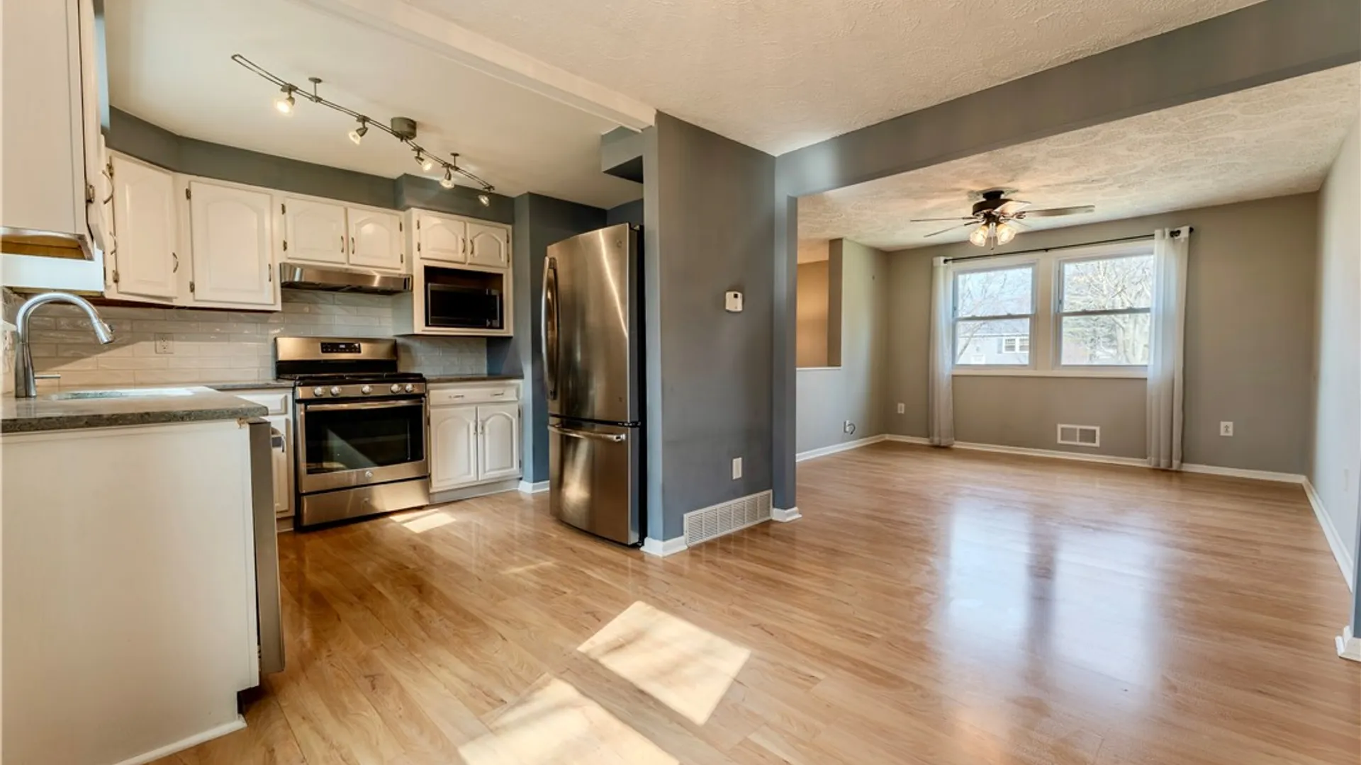 Property at 17 Saveria Drive, Parma, NY 14468 5