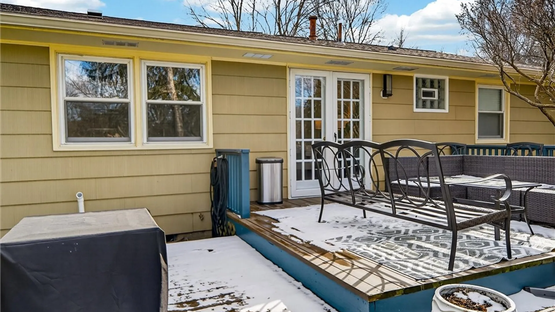 Property at 118 Courtly Circle, Greece, NY 14615 19
