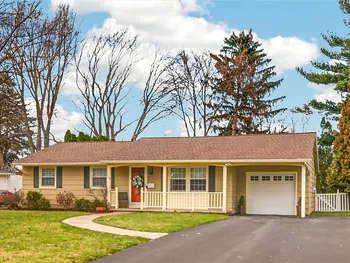 Property at 118 Courtly Circle, Greece, NY 14615