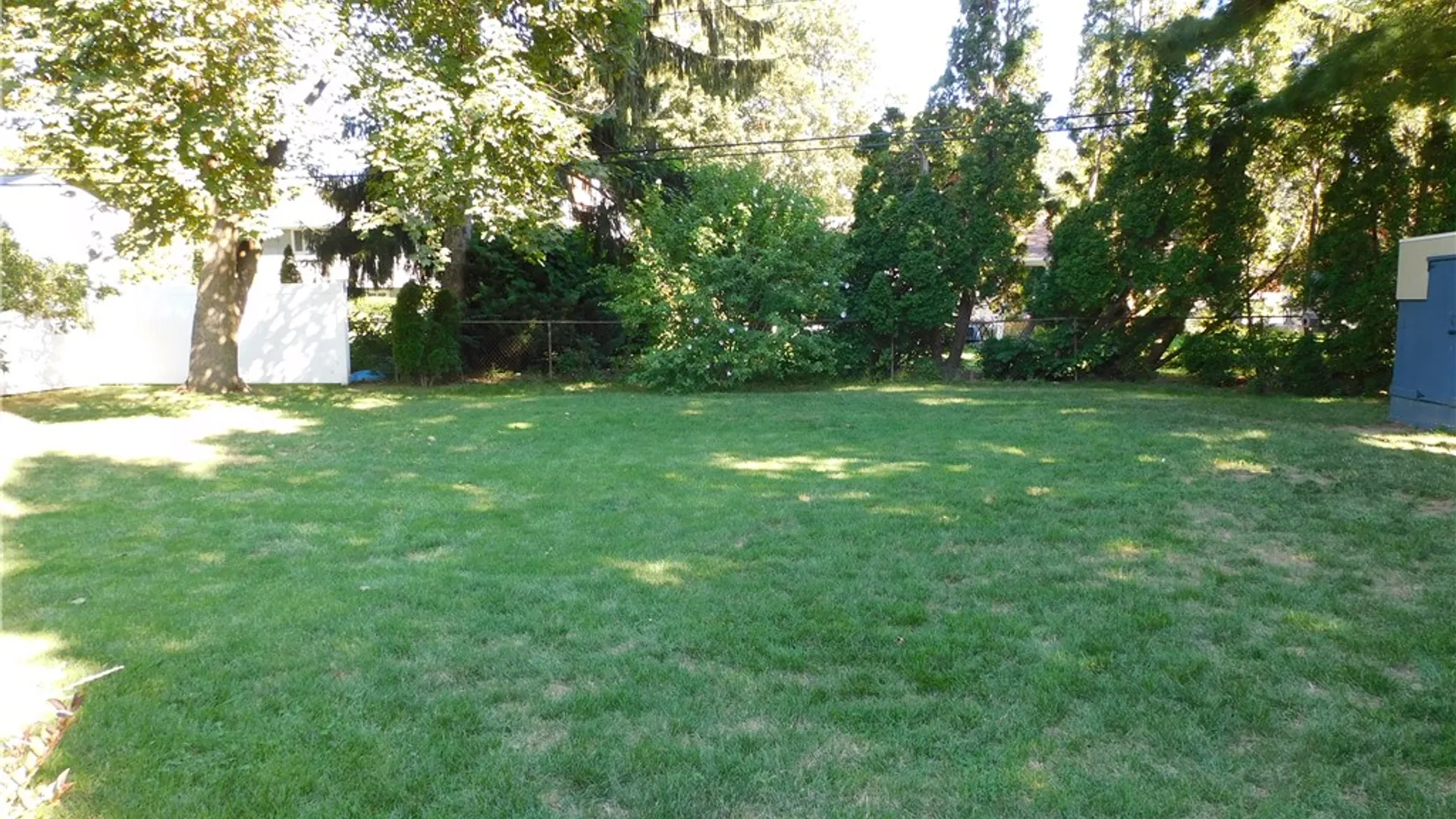 Property at 118 Courtly Circle, Greece, NY 14615 22