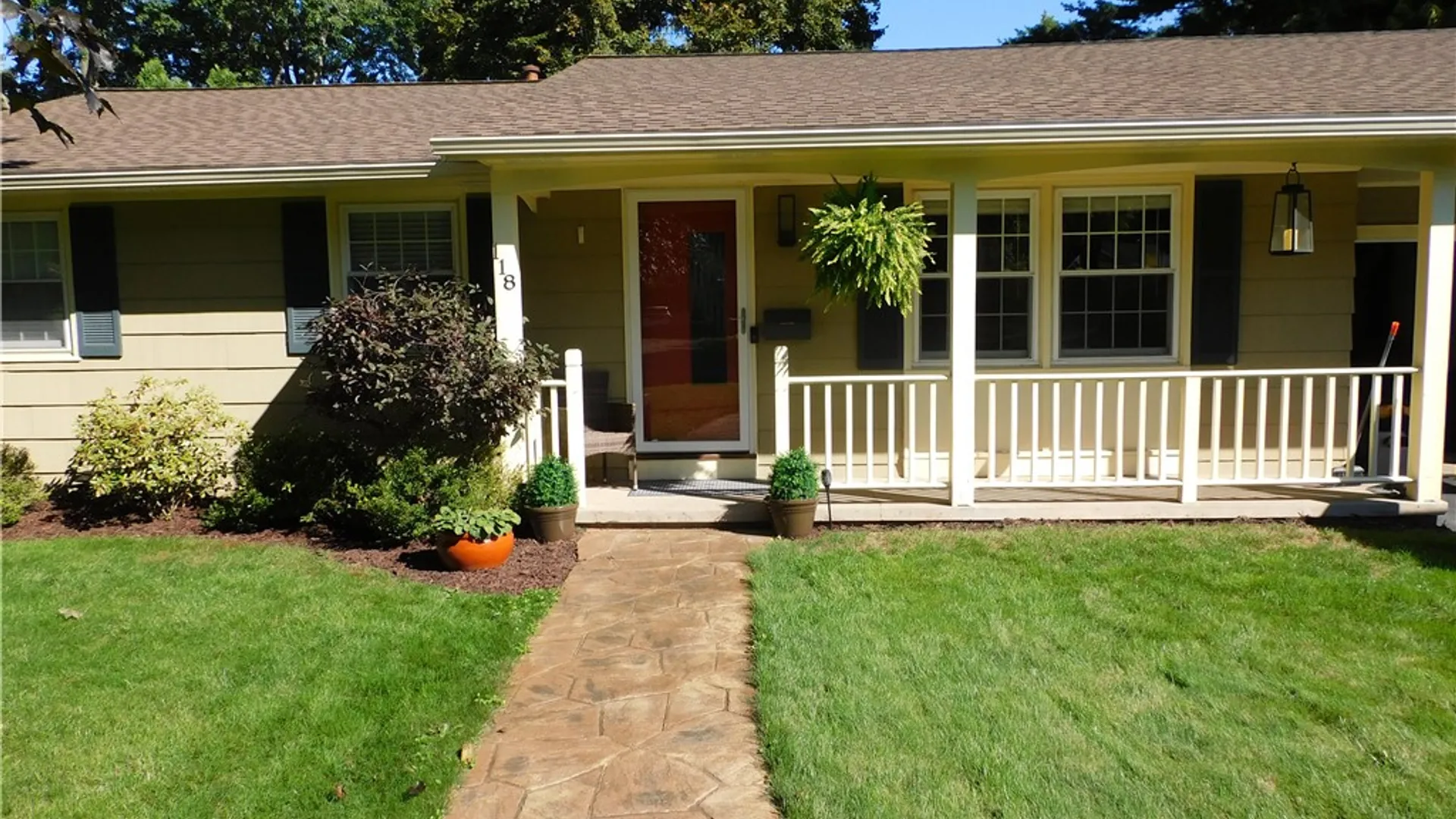 Property at 118 Courtly Circle, Greece, NY 14615 5