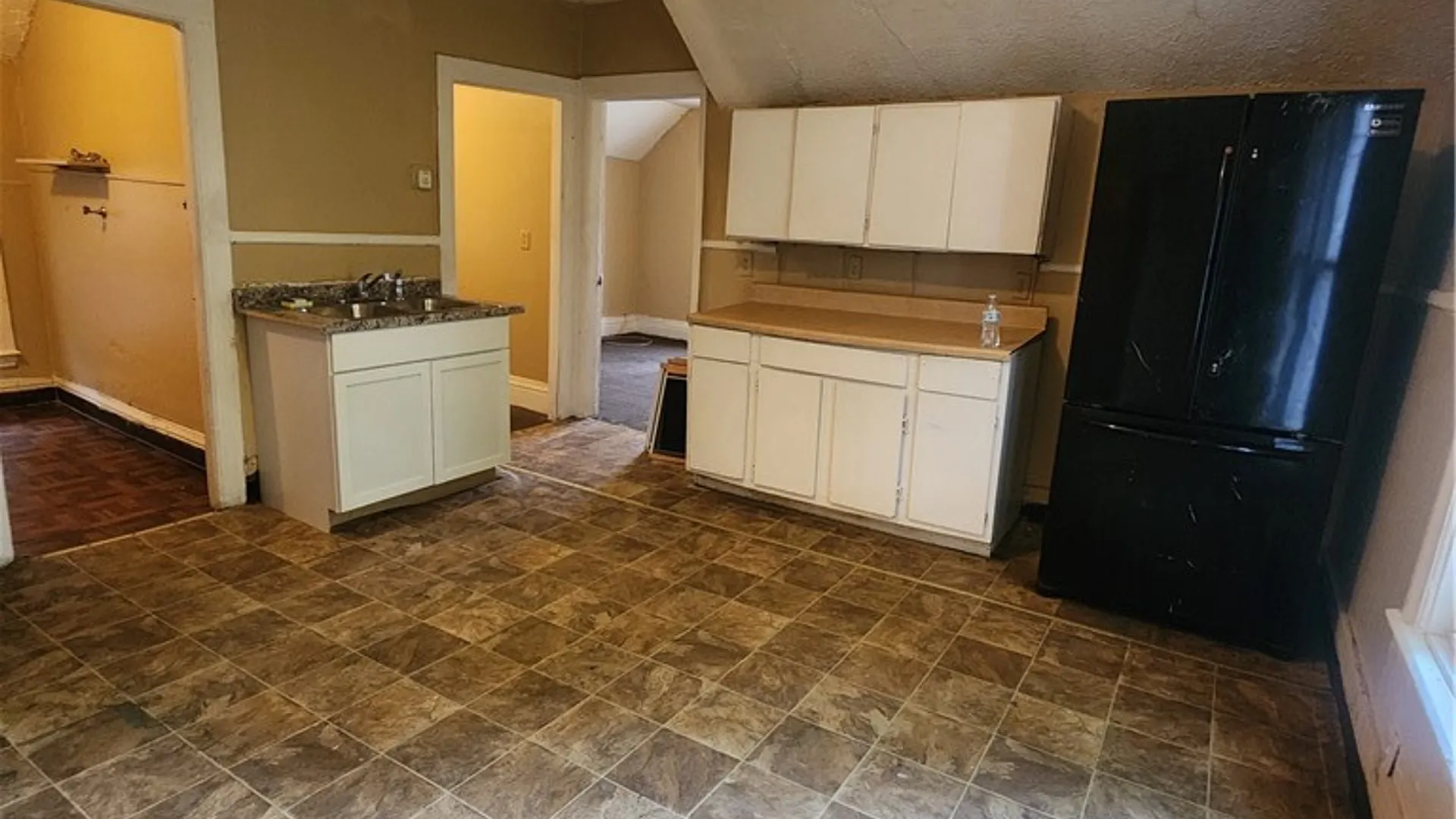 Property at 2 Hollister Street, Rochester, NY 14605 4