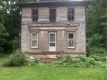 50 Vine Street, Naples, NY 14512