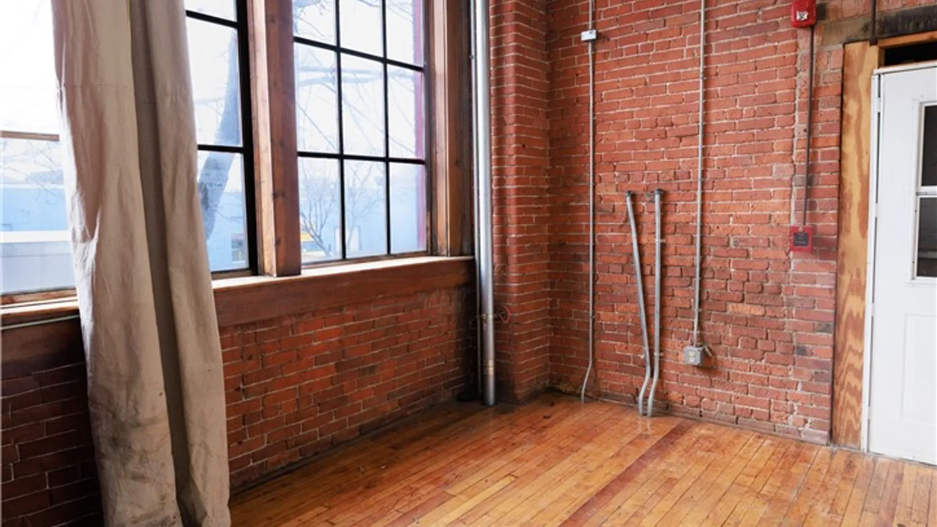 Property at 444 Central Avenue, Rochester, NY 14605 26