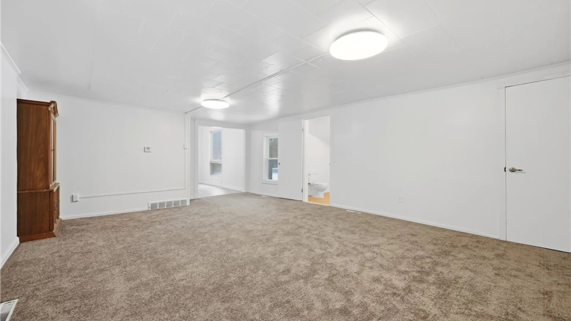 Property at 6043 Old Niagara Road, Lockport Town, NY 14094 18