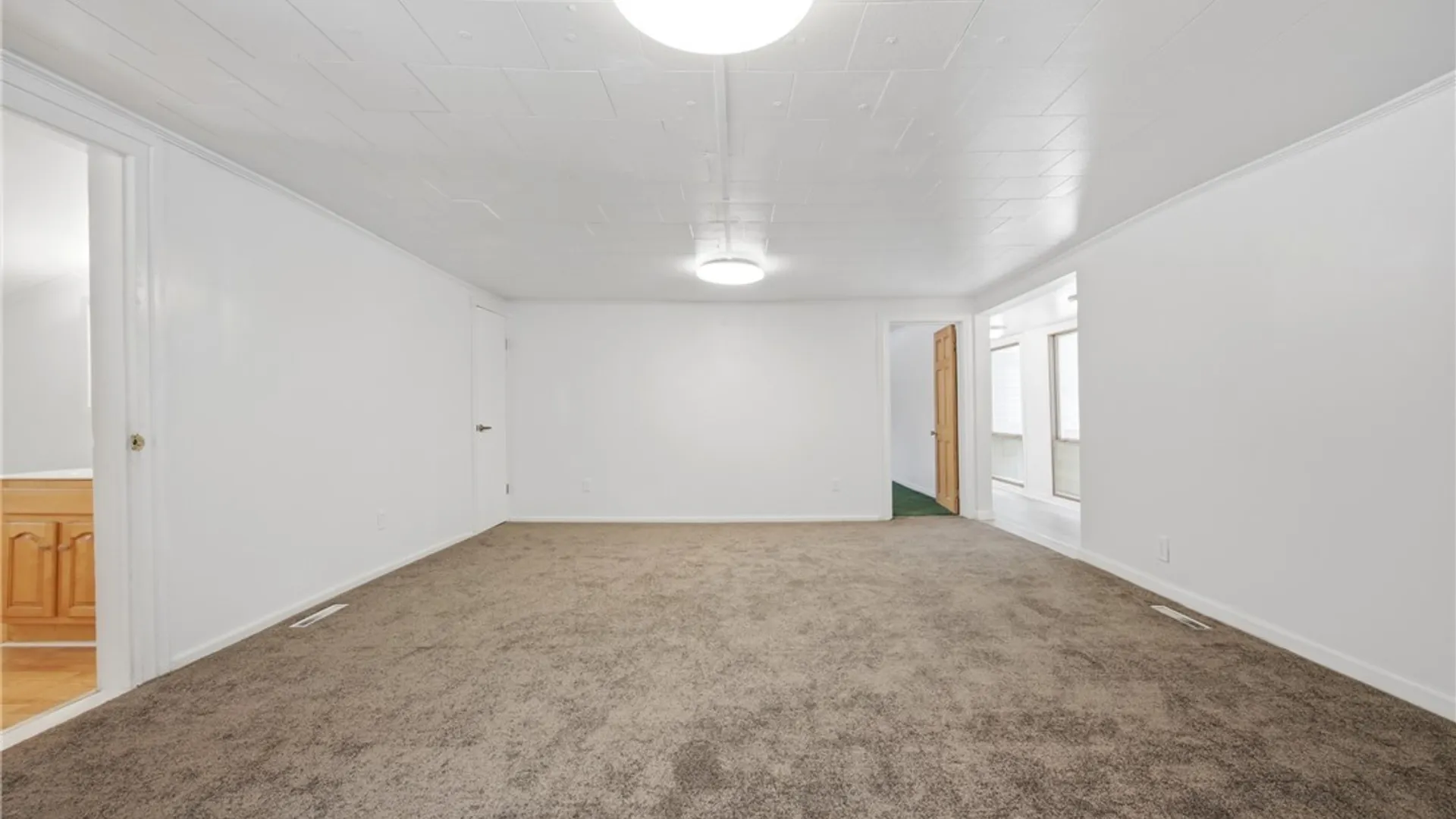 Property at 6043 Old Niagara Road, Lockport Town, NY 14094 19