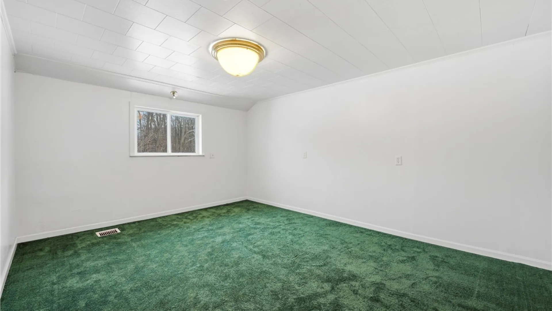 Property at 6043 Old Niagara Road, Lockport Town, NY 14094 21