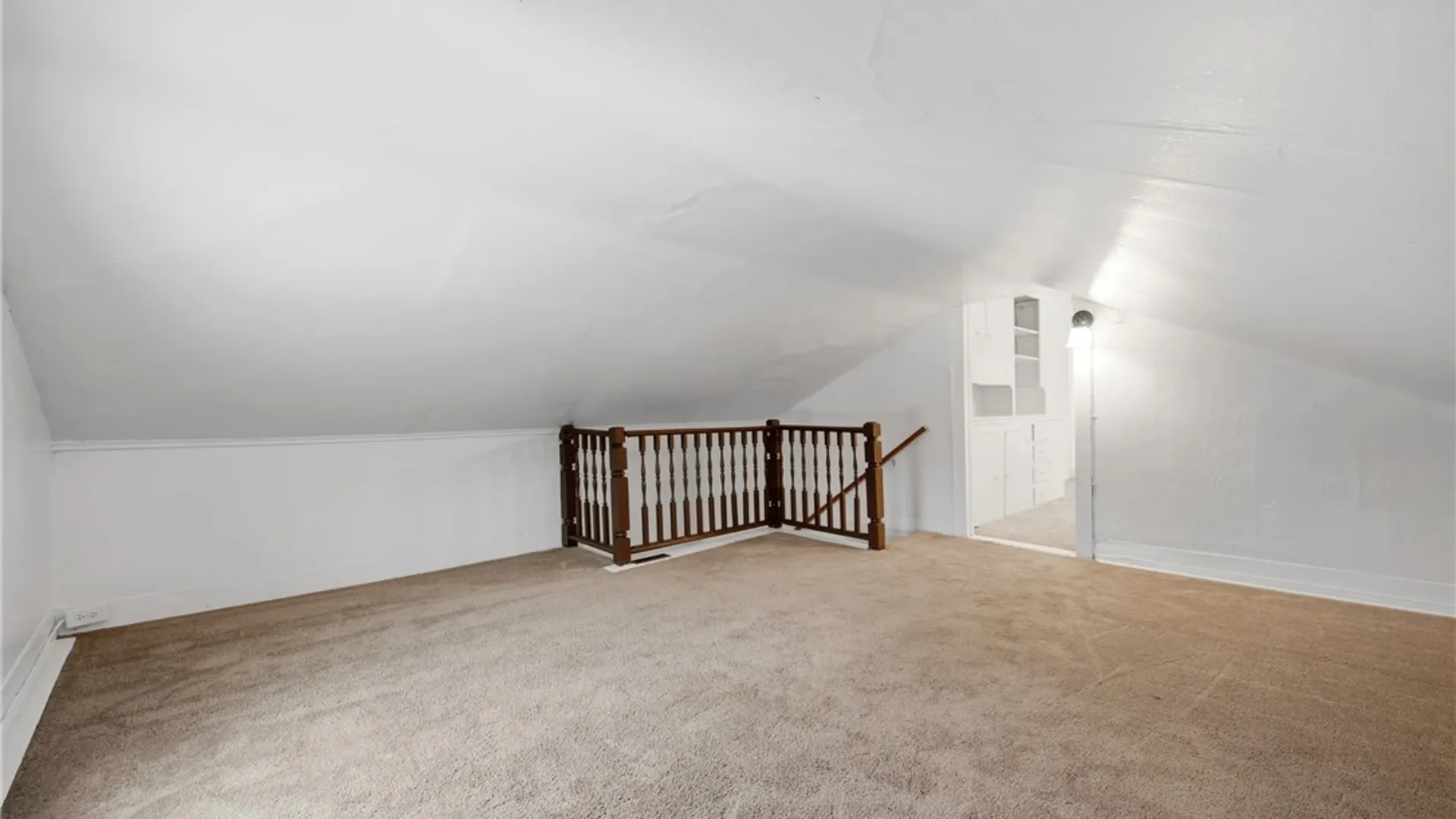 Property at 6043 Old Niagara Road, Lockport Town, NY 14094 28