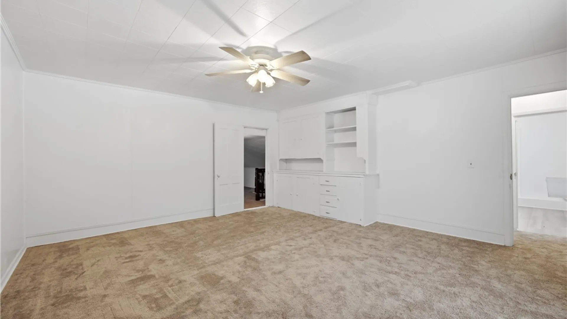 Property at 6043 Old Niagara Road, Lockport Town, NY 14094 29