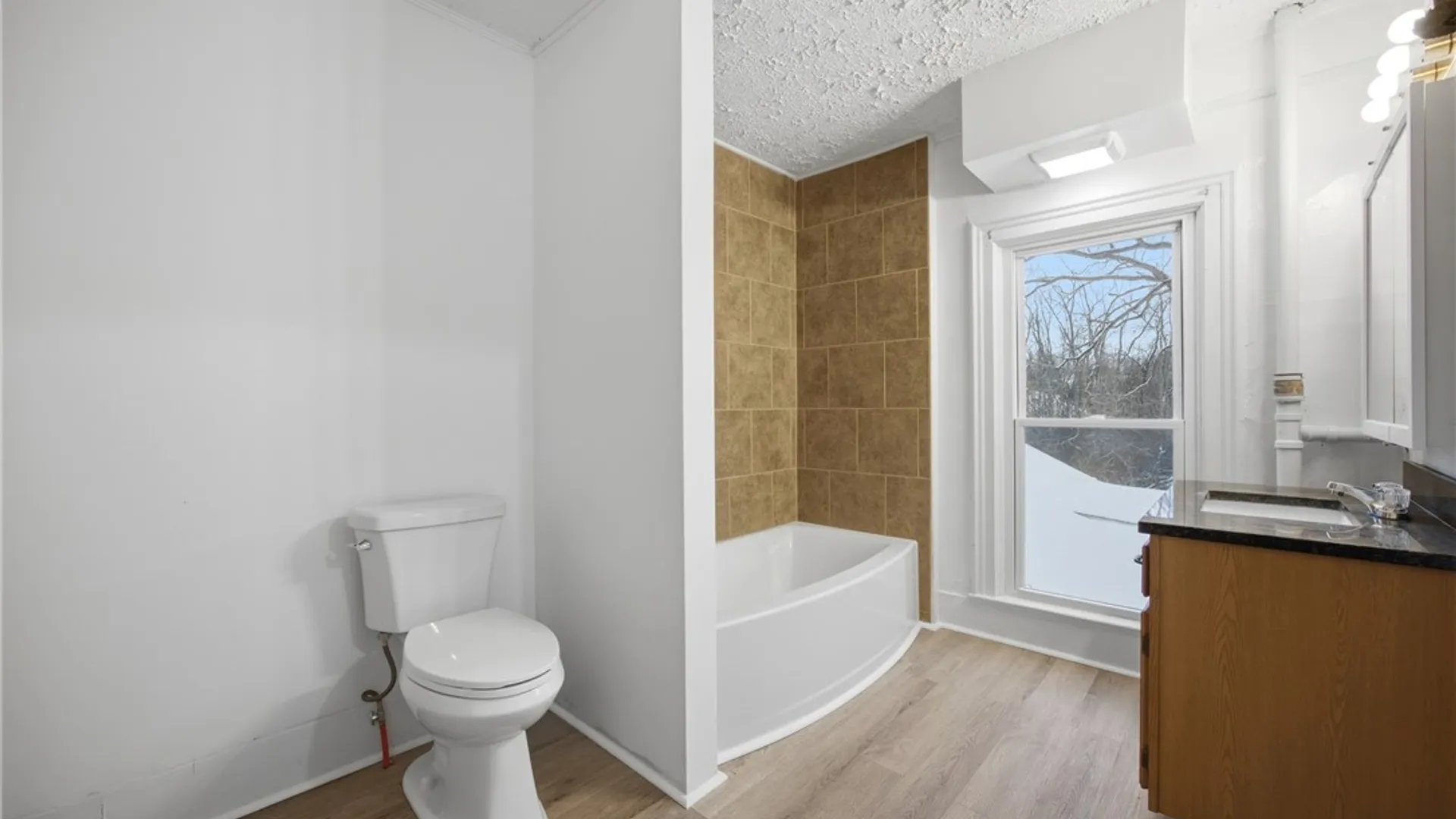 Property at 6043 Old Niagara Road, Lockport Town, NY 14094 35