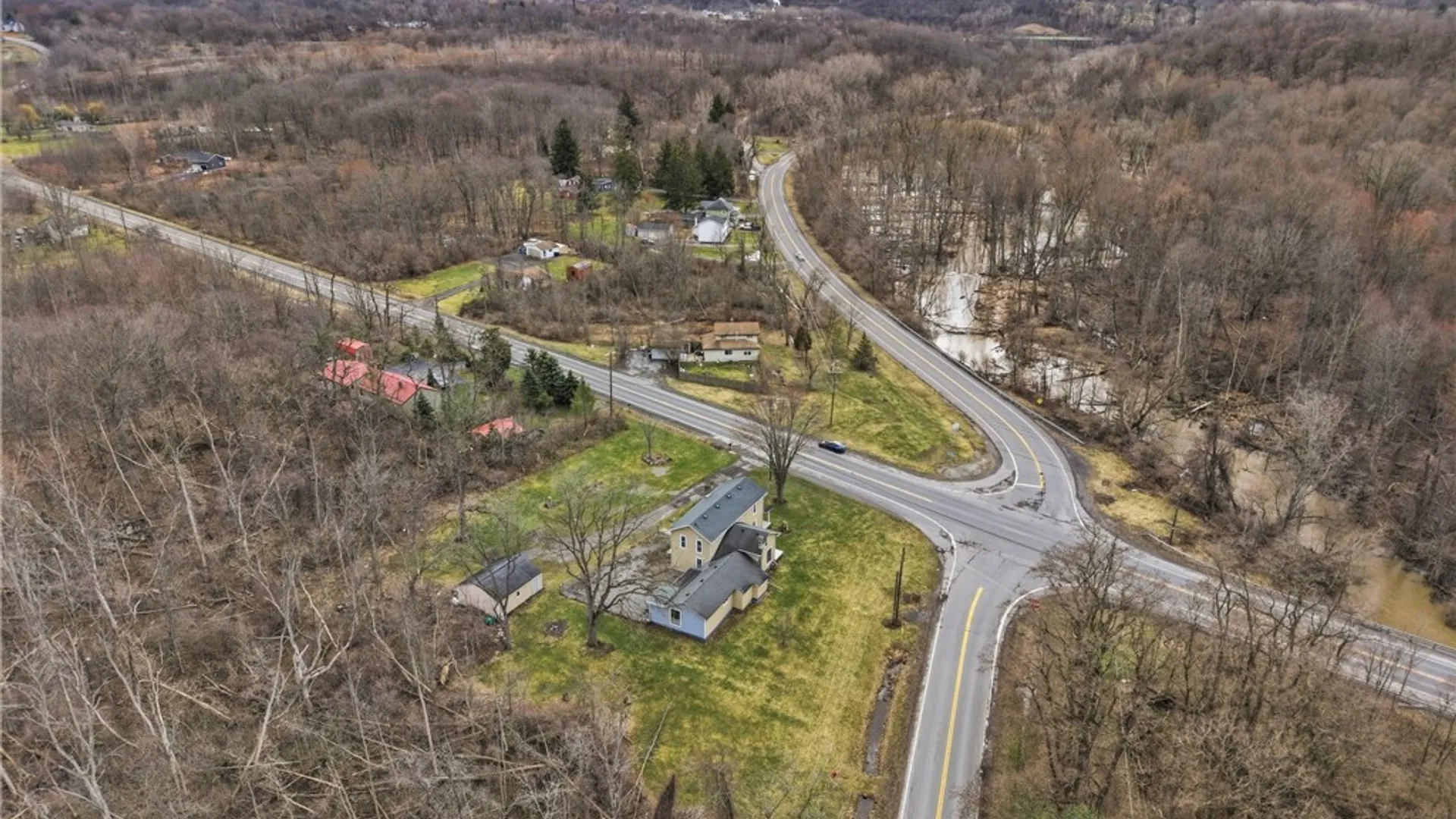 Property at 6043 Old Niagara Road, Lockport Town, NY 14094 44