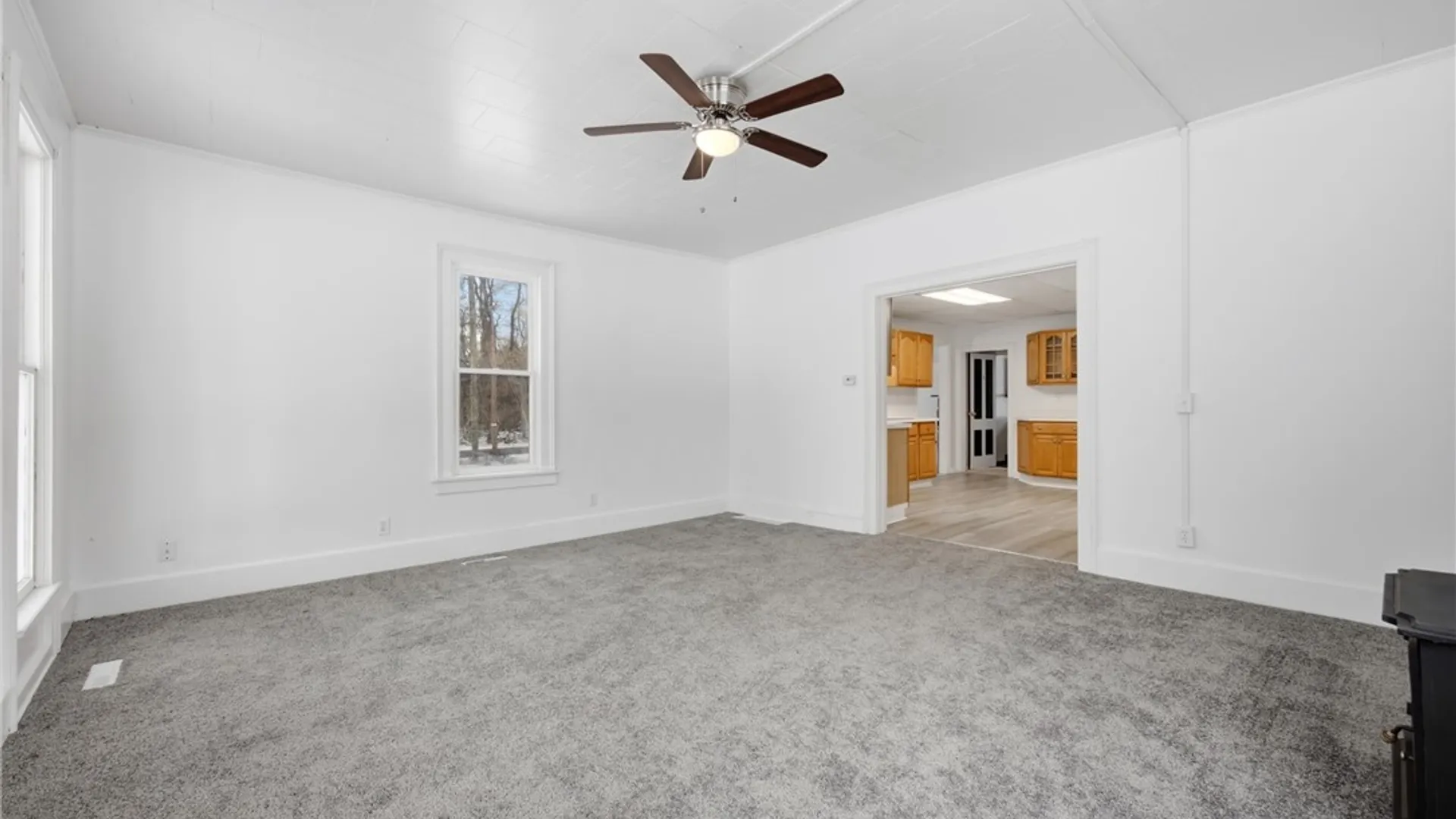 Property at 6043 Old Niagara Road, Lockport Town, NY 14094 7