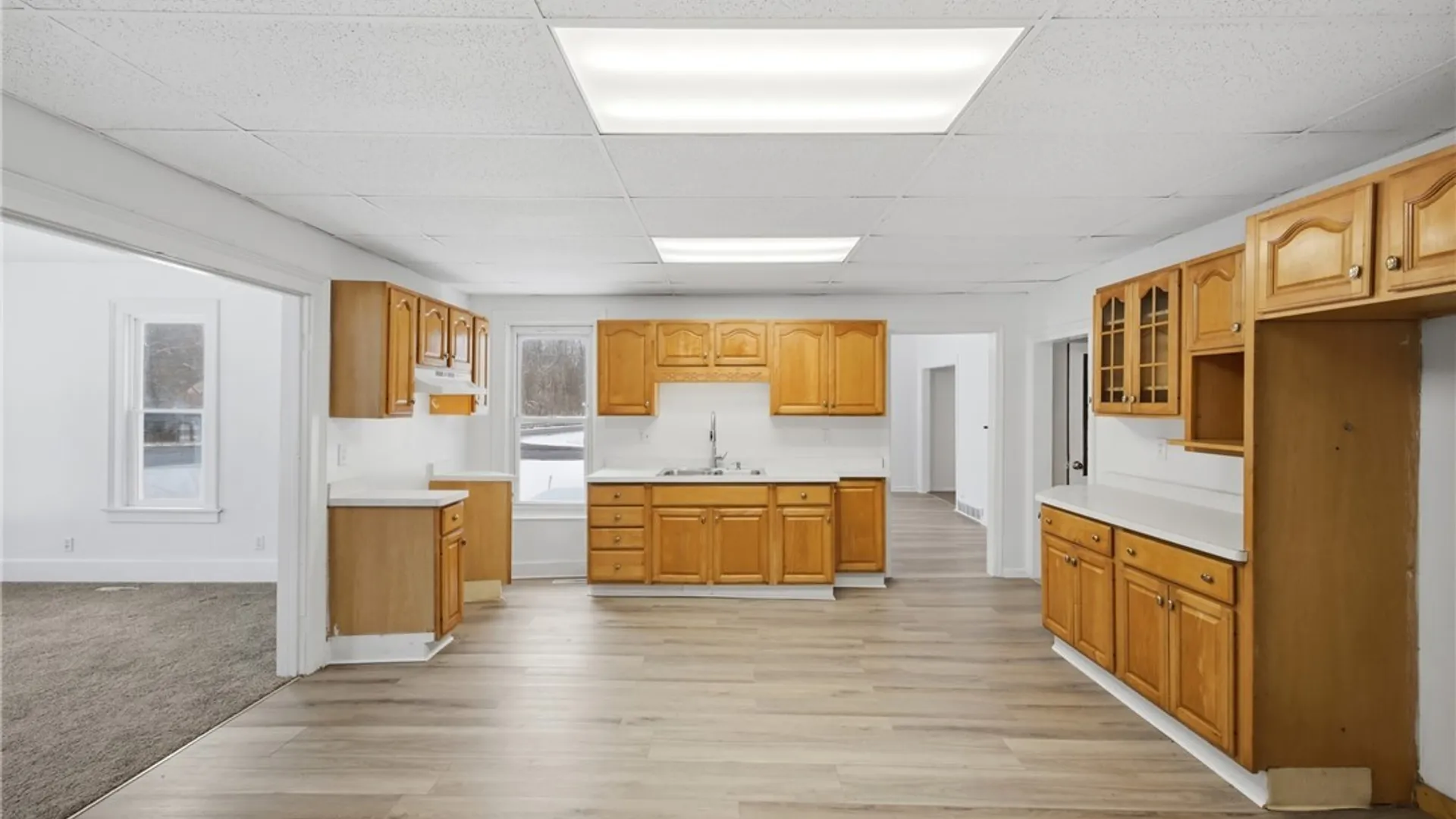 Property at 6043 Old Niagara Road, Lockport Town, NY 14094 8