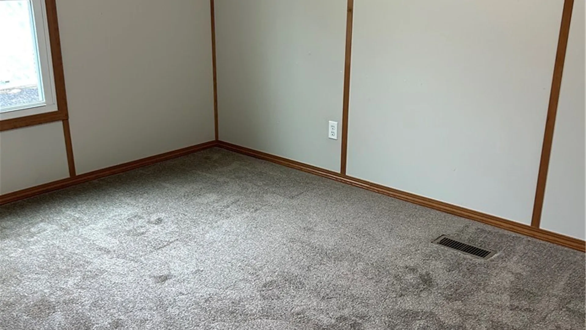 Property at 1102 Michael Drive, Evans, NY 14006 12