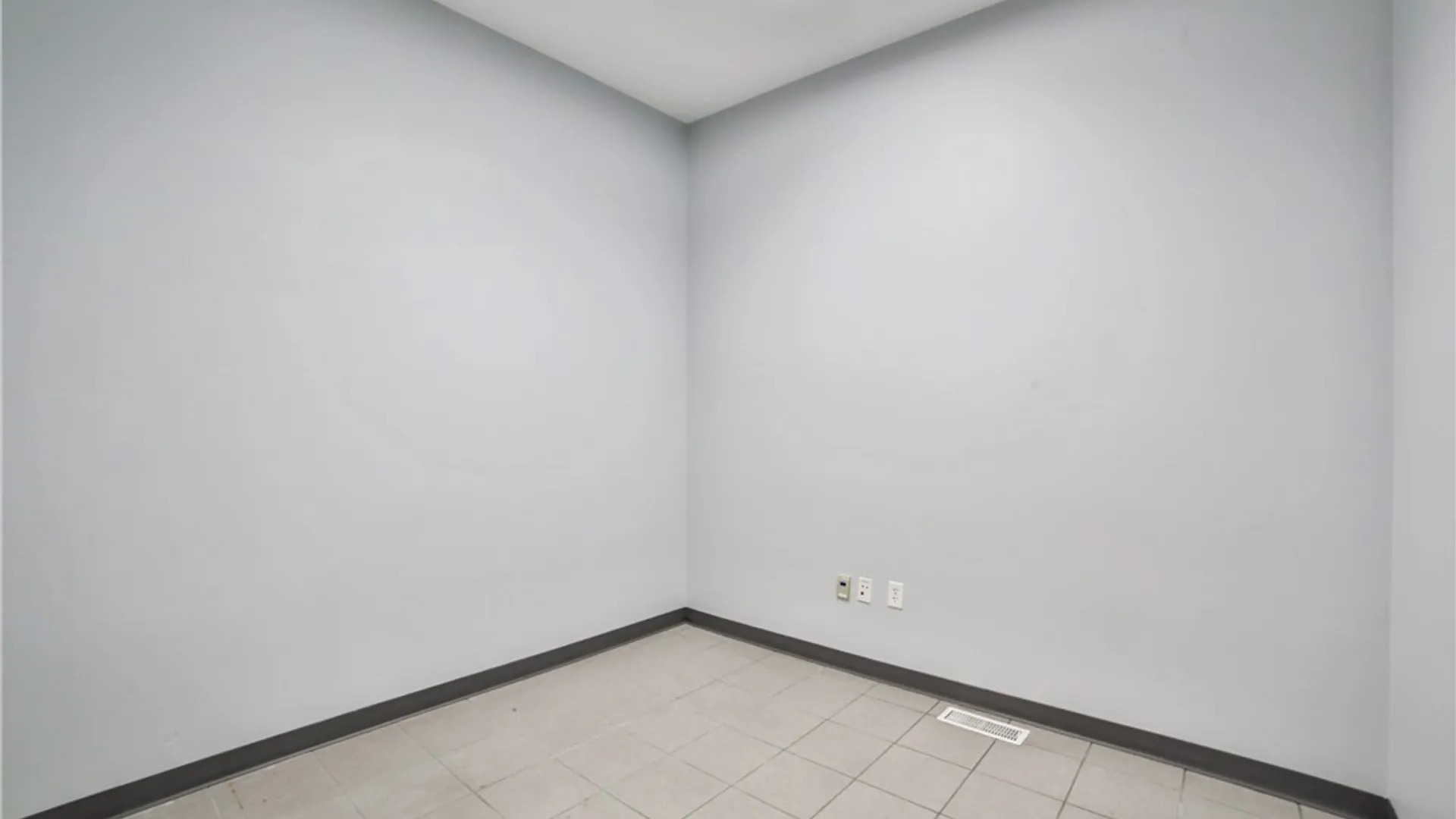 Property at 4600 Military Road, Niagara, NY 14305 21
