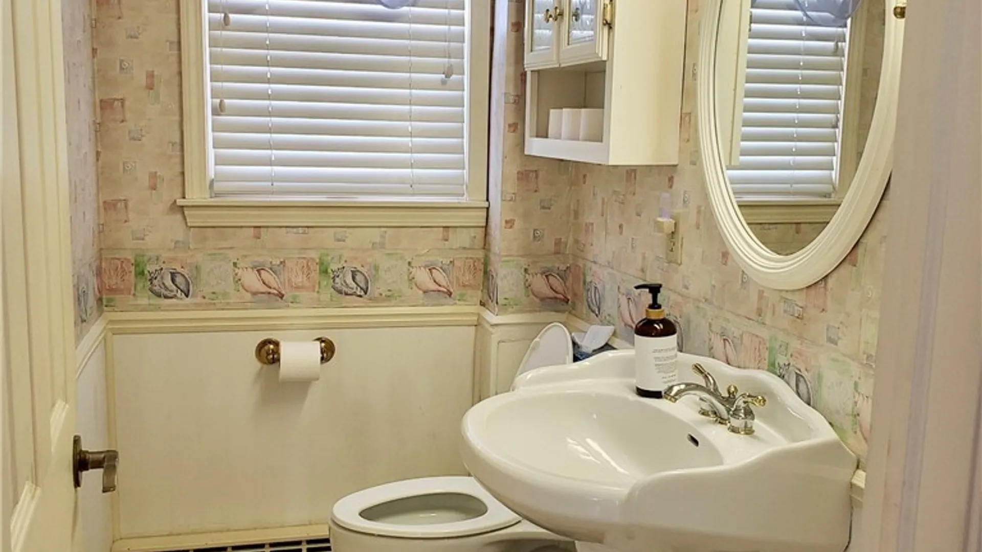 Property at 1 Henry Drive, Auburn, NY 13021 5