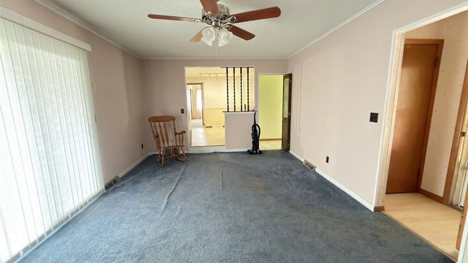 Property at 104 Bradwood Road, West Seneca, NY 14224 12