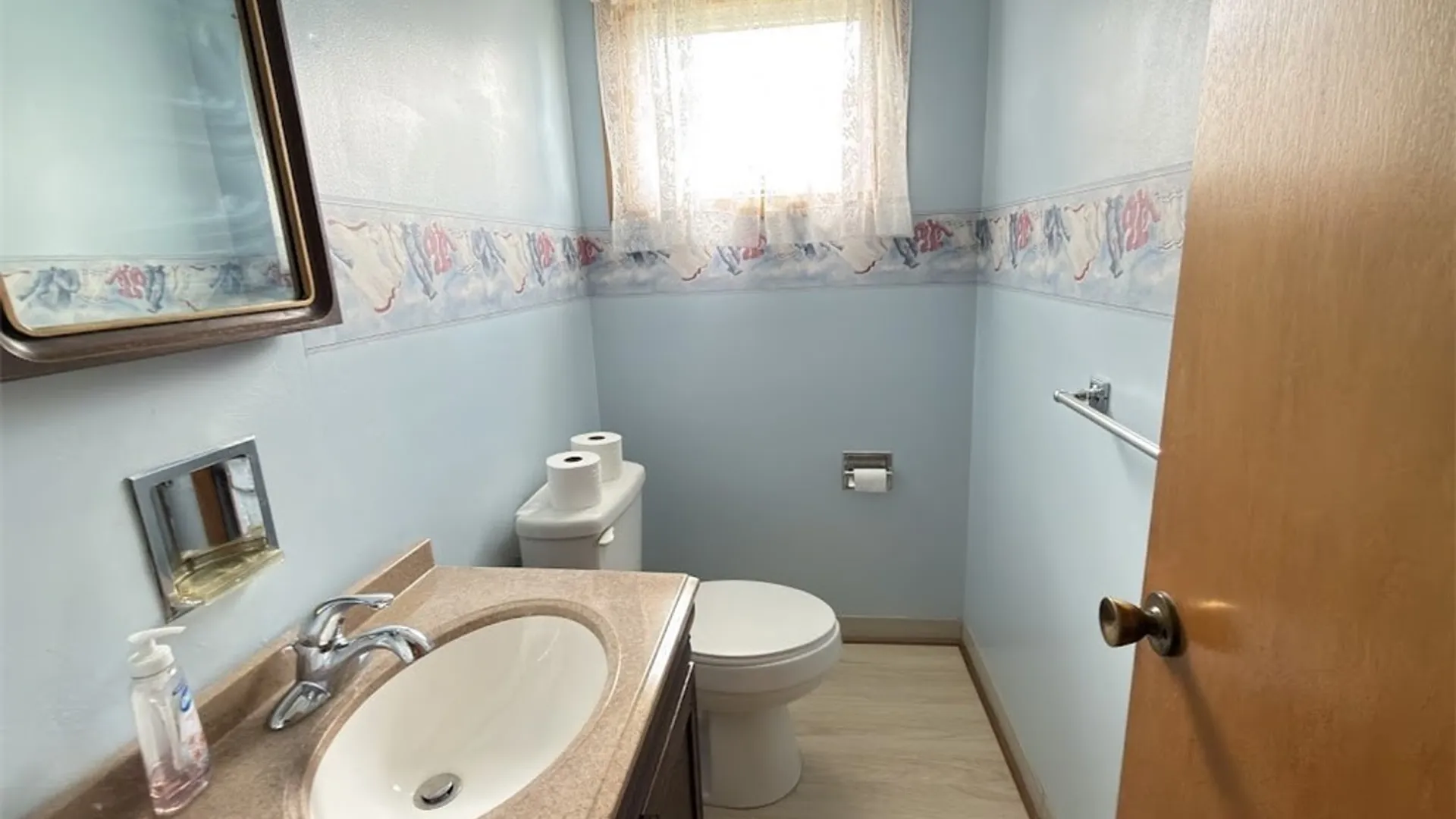 Property at 104 Bradwood Road, West Seneca, NY 14224 13